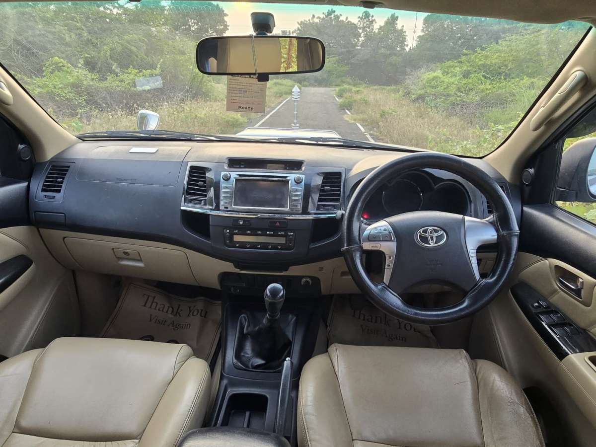 Toyota Fortuner - Image 2
