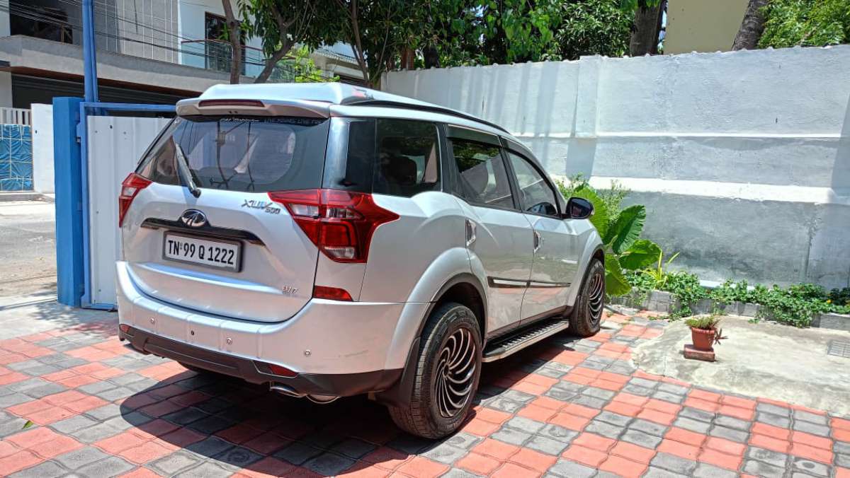 Mahindra XUV 500 - Image 6