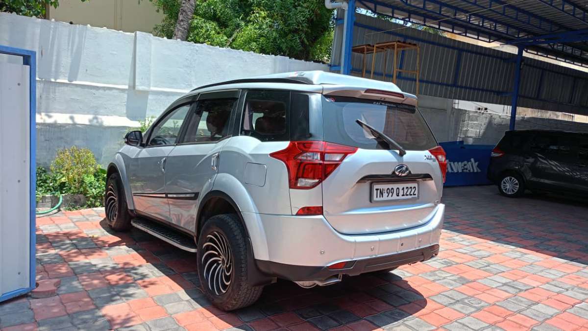 Mahindra XUV 500 - Image 5