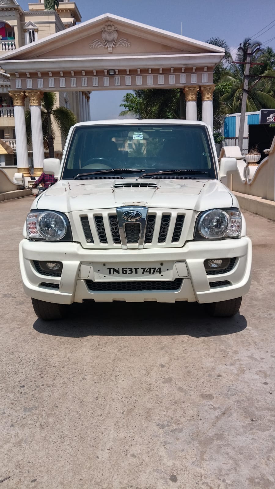 Mahindra Scorpio - Image 3
