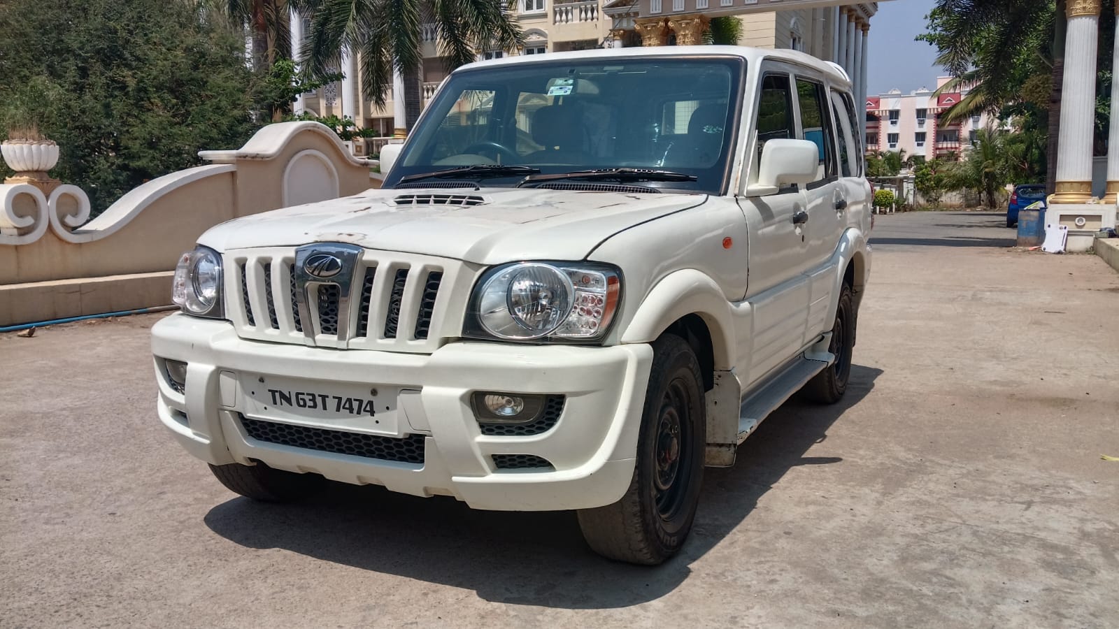 Mahindra Scorpio - Image 2