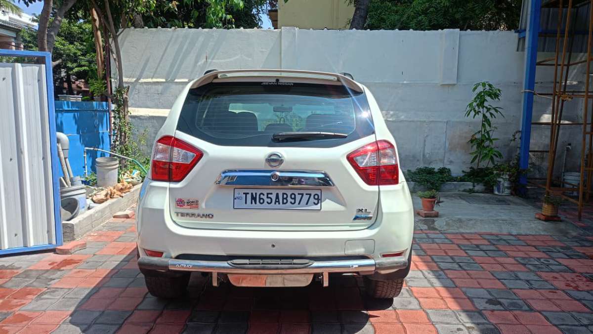 Nissan Terrano - Image 4