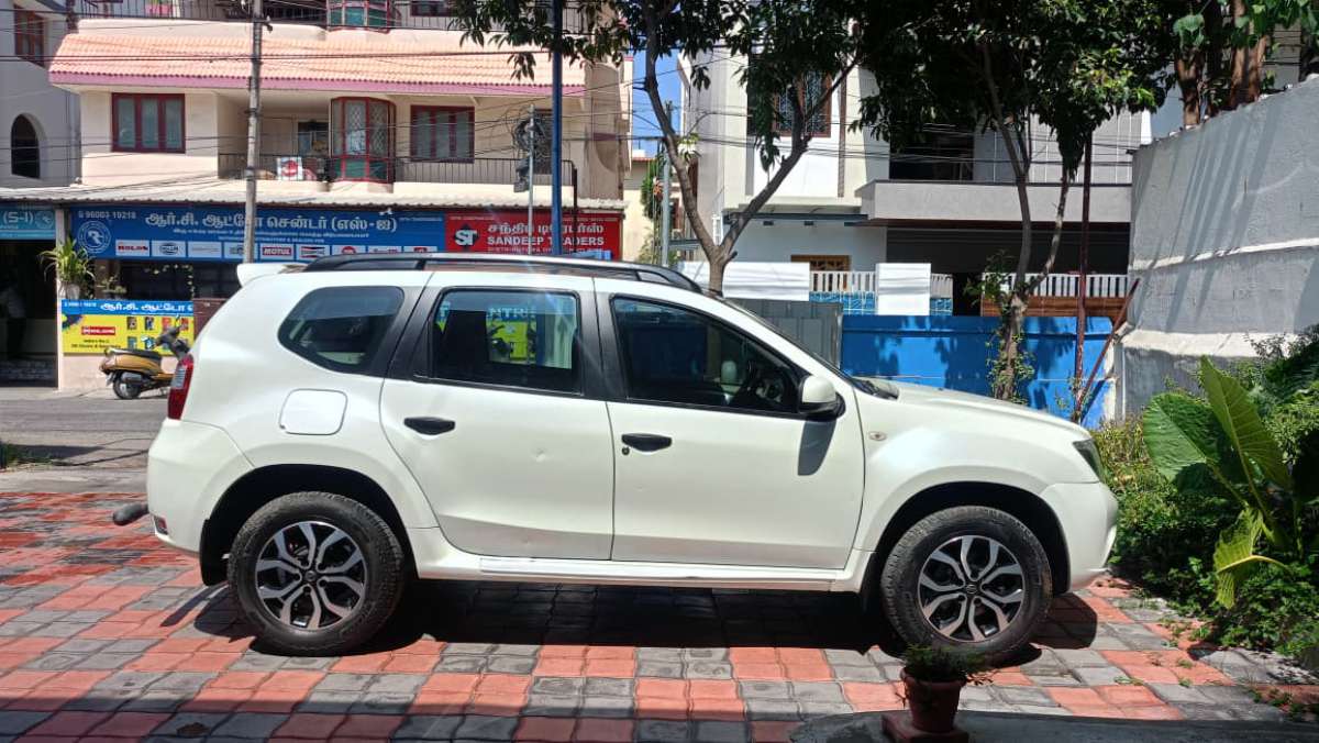 Nissan Terrano - Image 8