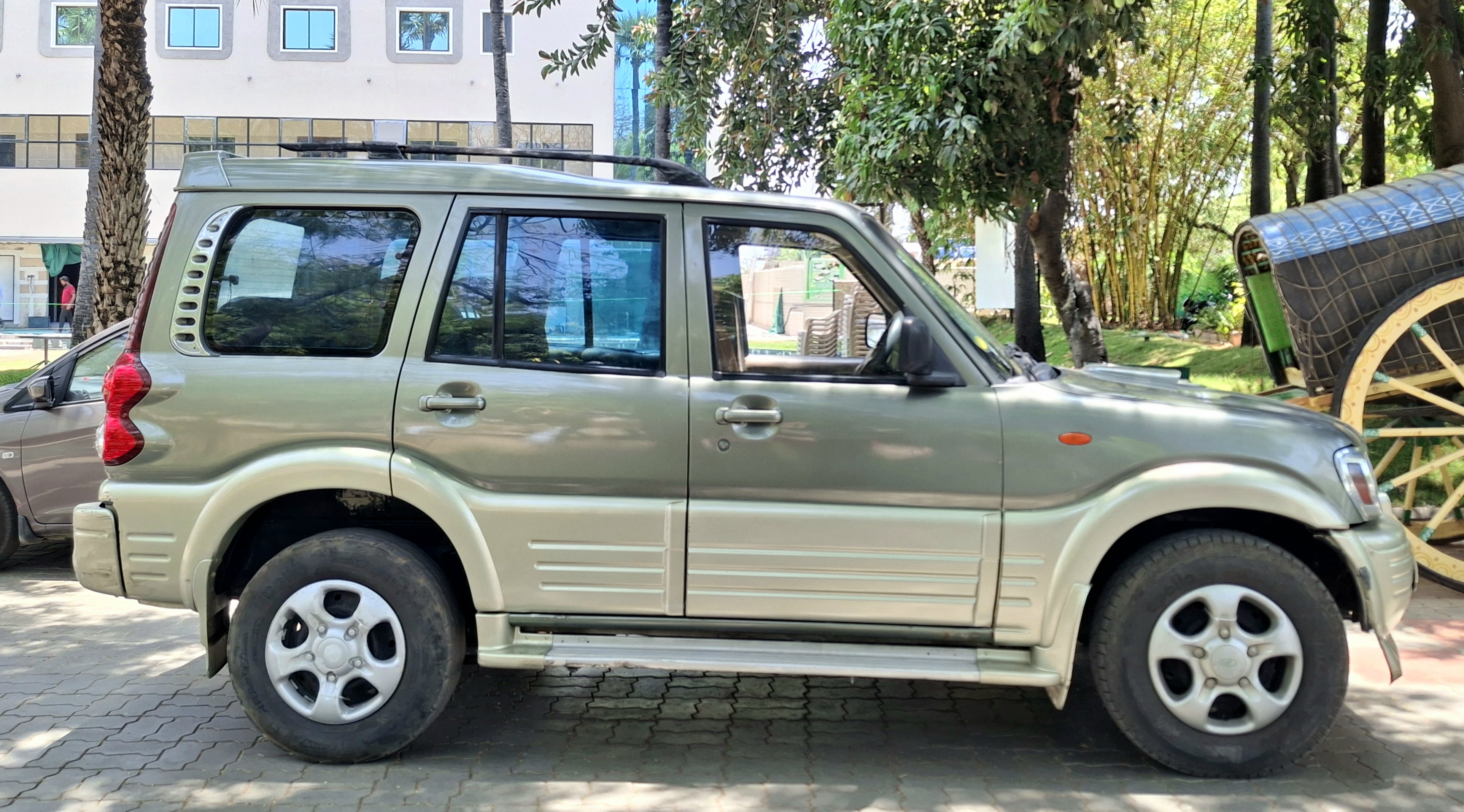 Mahindra Scorpio - Image 4