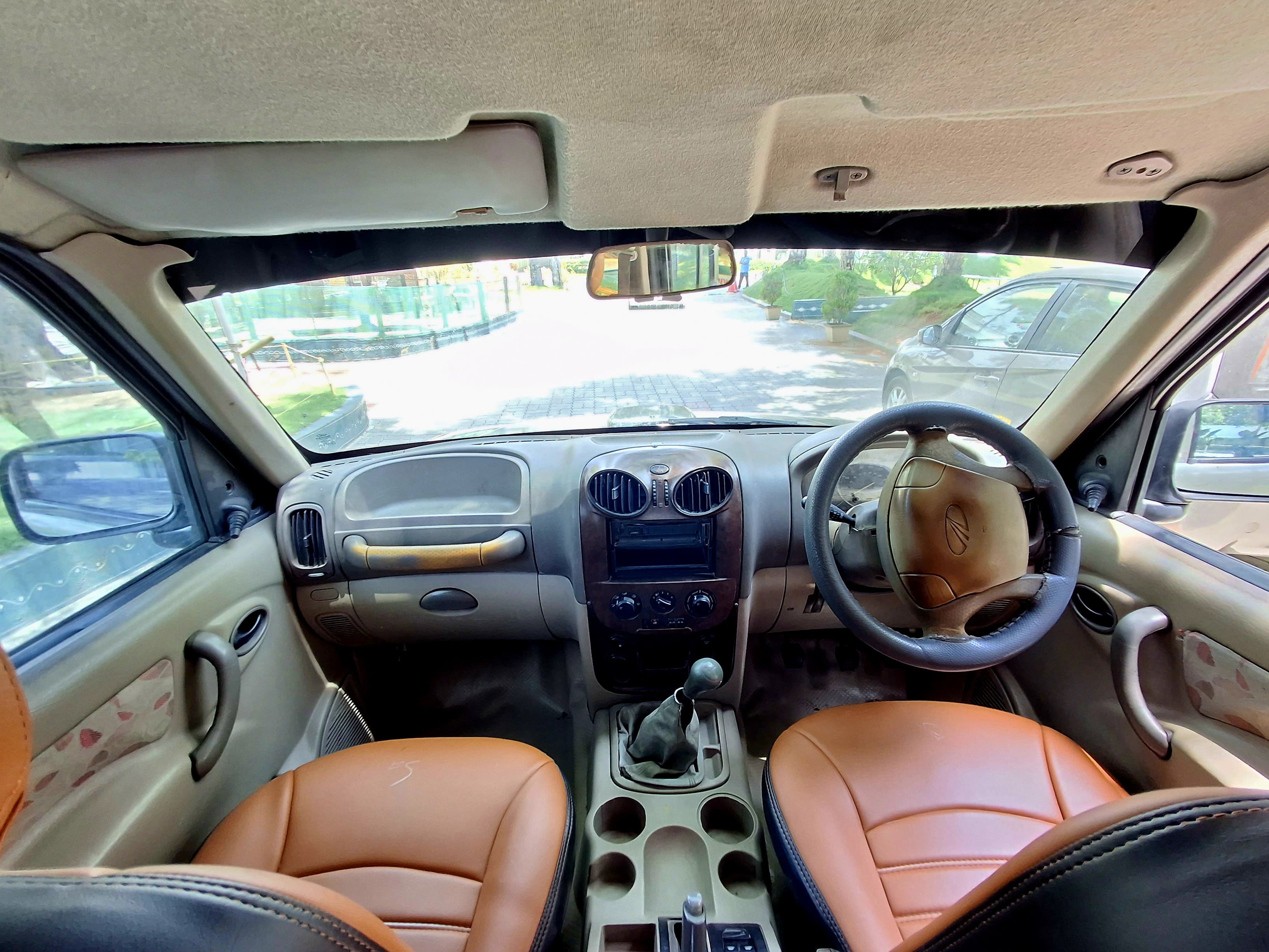 Mahindra Scorpio - Image 8