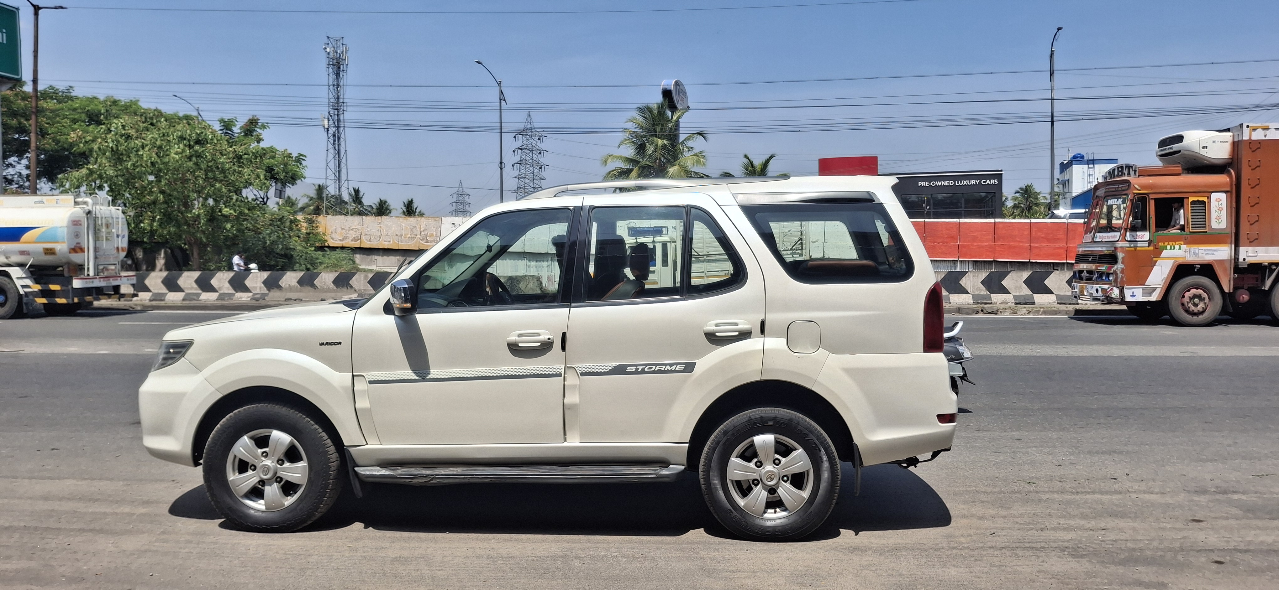 Tata Safari Storme - Image 6