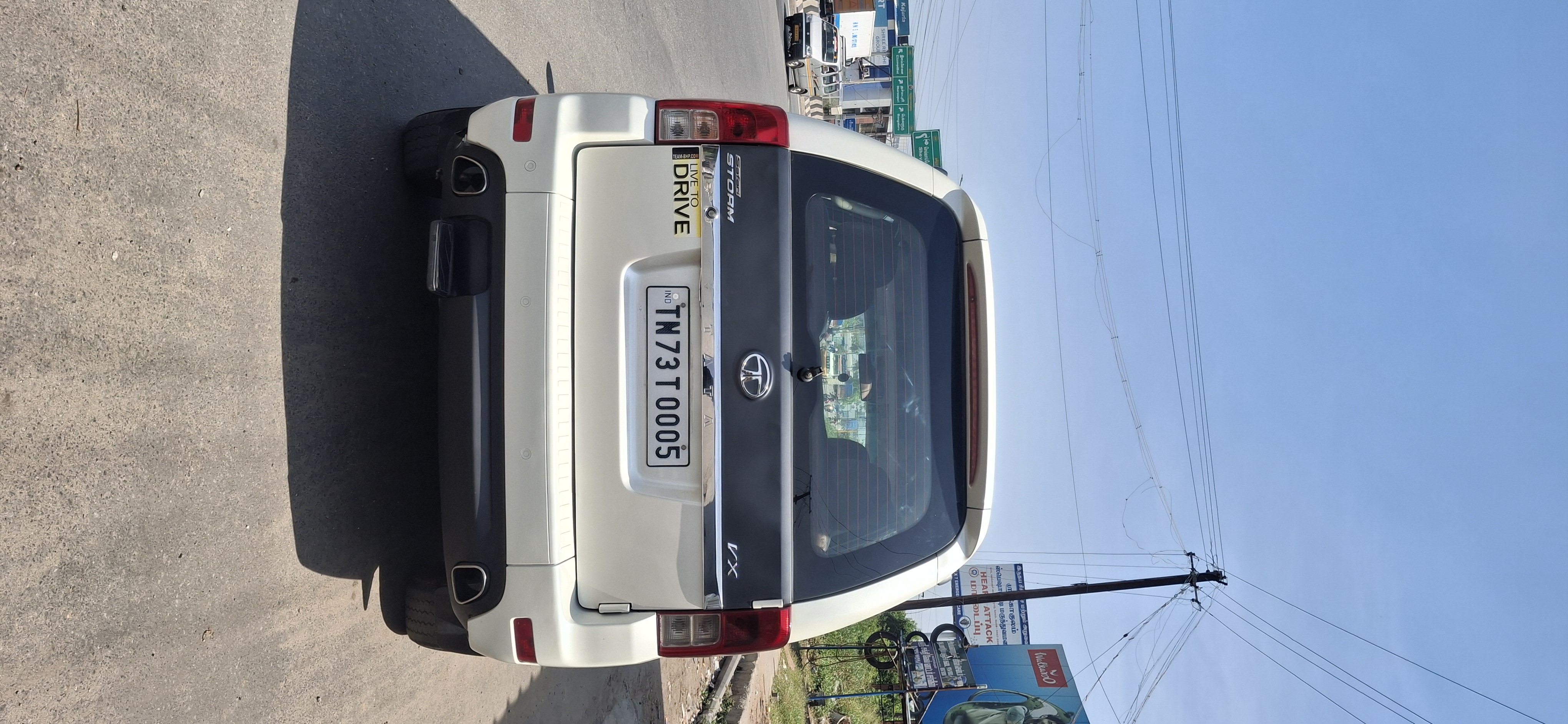 Tata Safari Storme - Image 2