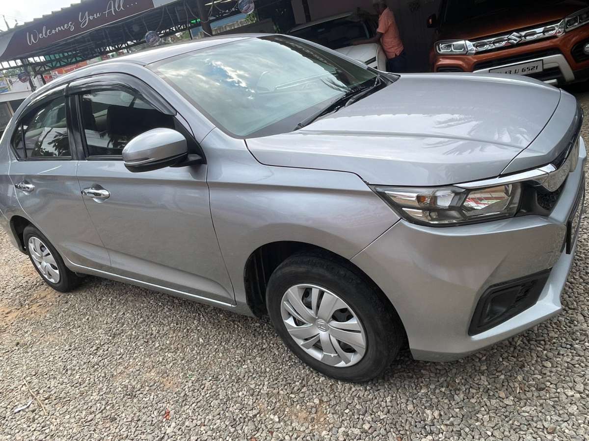 Honda Amaze - Image 7