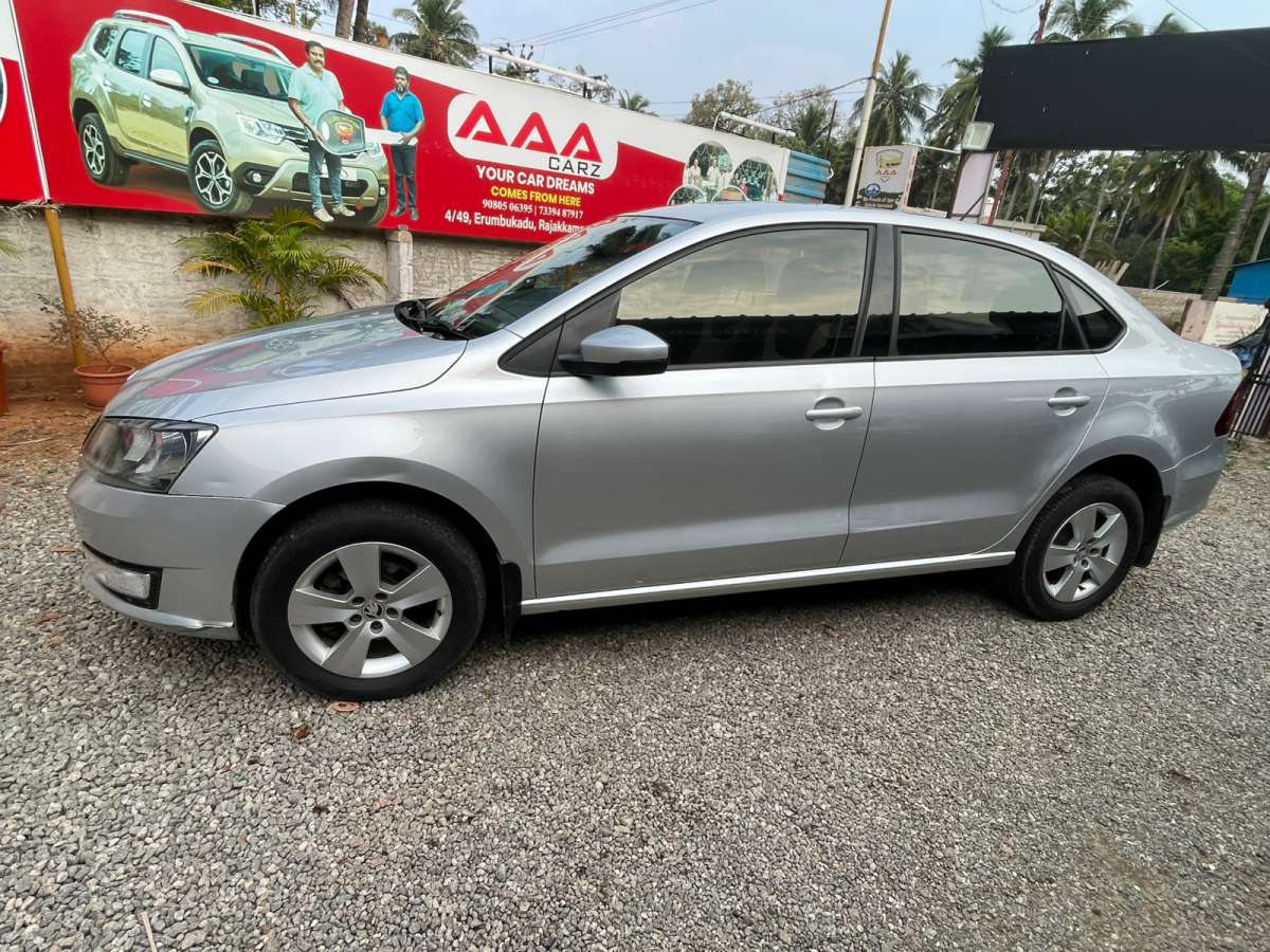 Skoda Rapid - Image 7