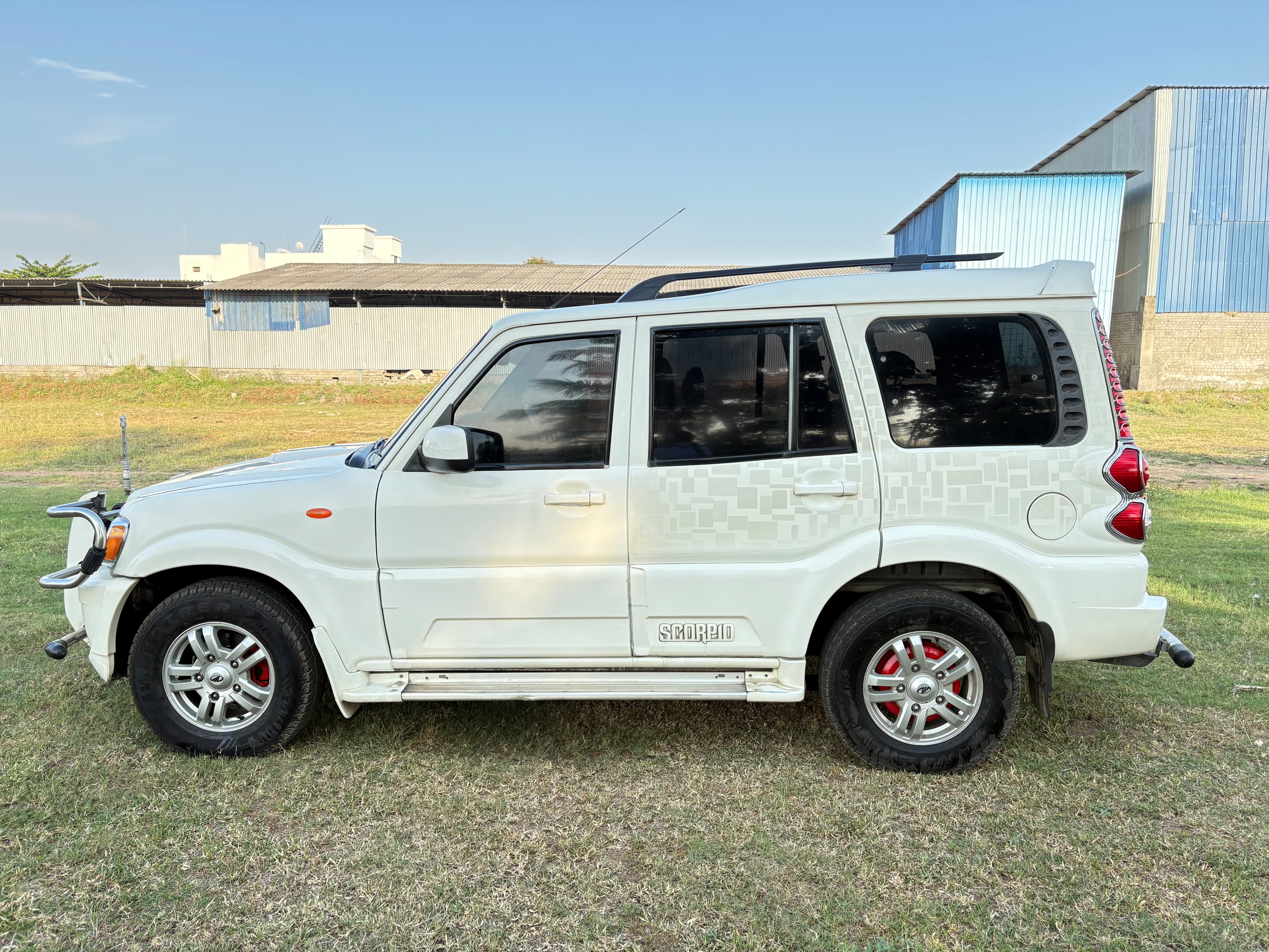 Mahindra Scorpio - Image 4