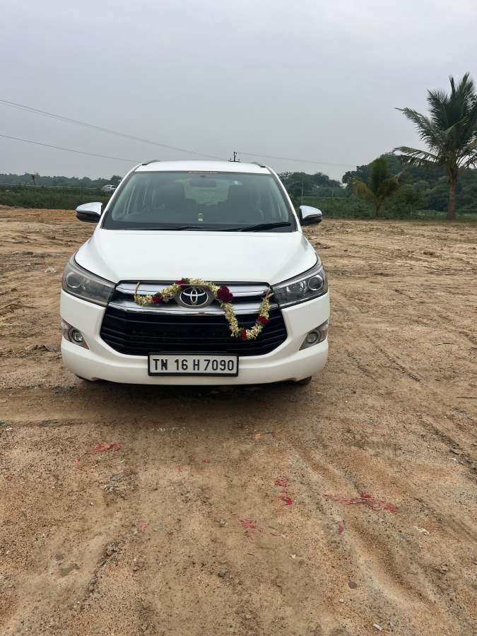 Toyota Innova Crysta 2.4 ZX 7 STR