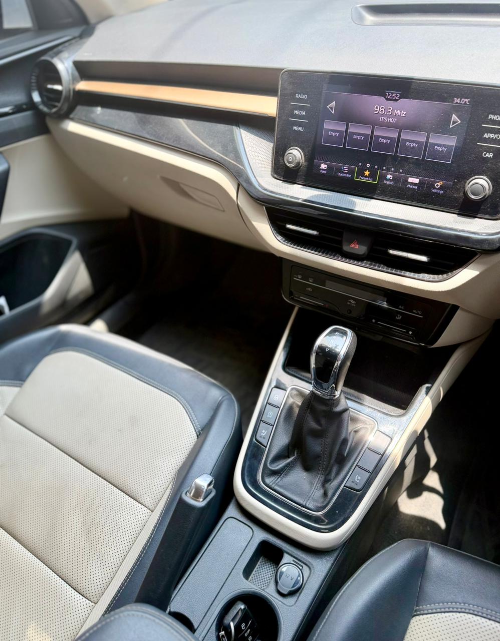 Skoda SLAVIA - Image 5