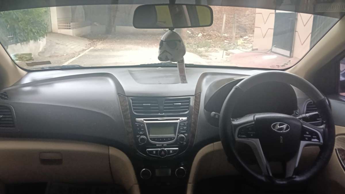 Hyundai Verna - Image 5