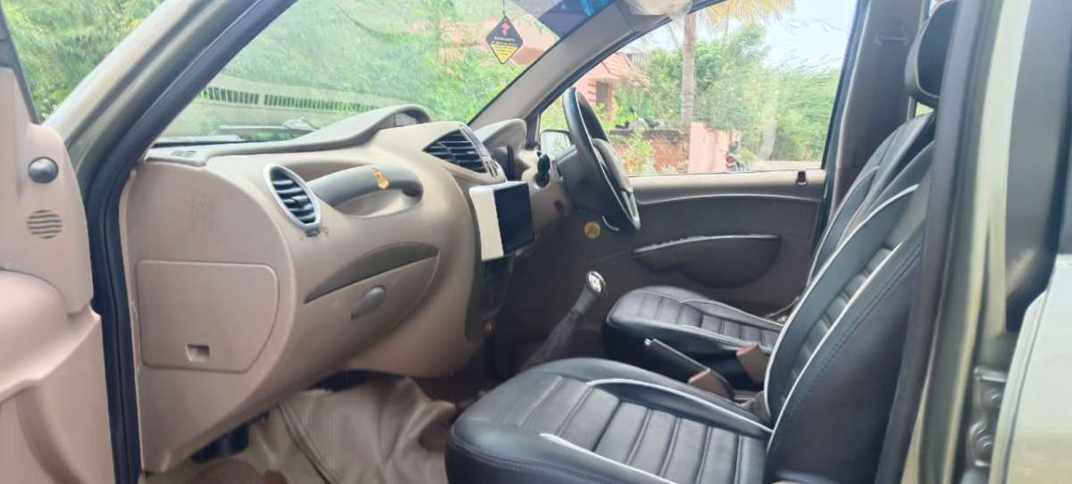 Mahindra Xylo - Image 8