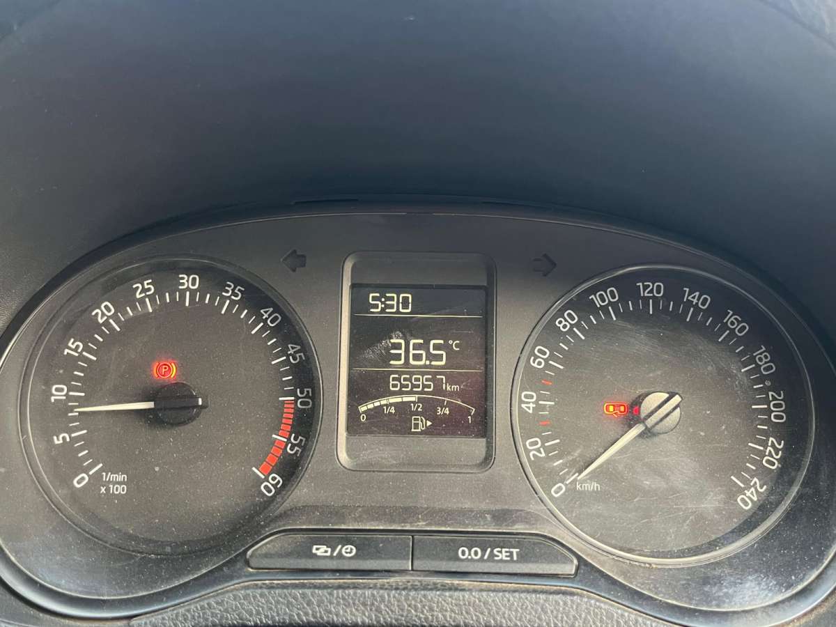 Skoda Rapid - Image 7