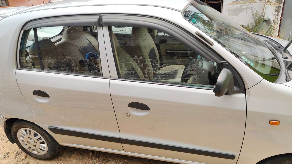 Hyundai Santro - Image 5