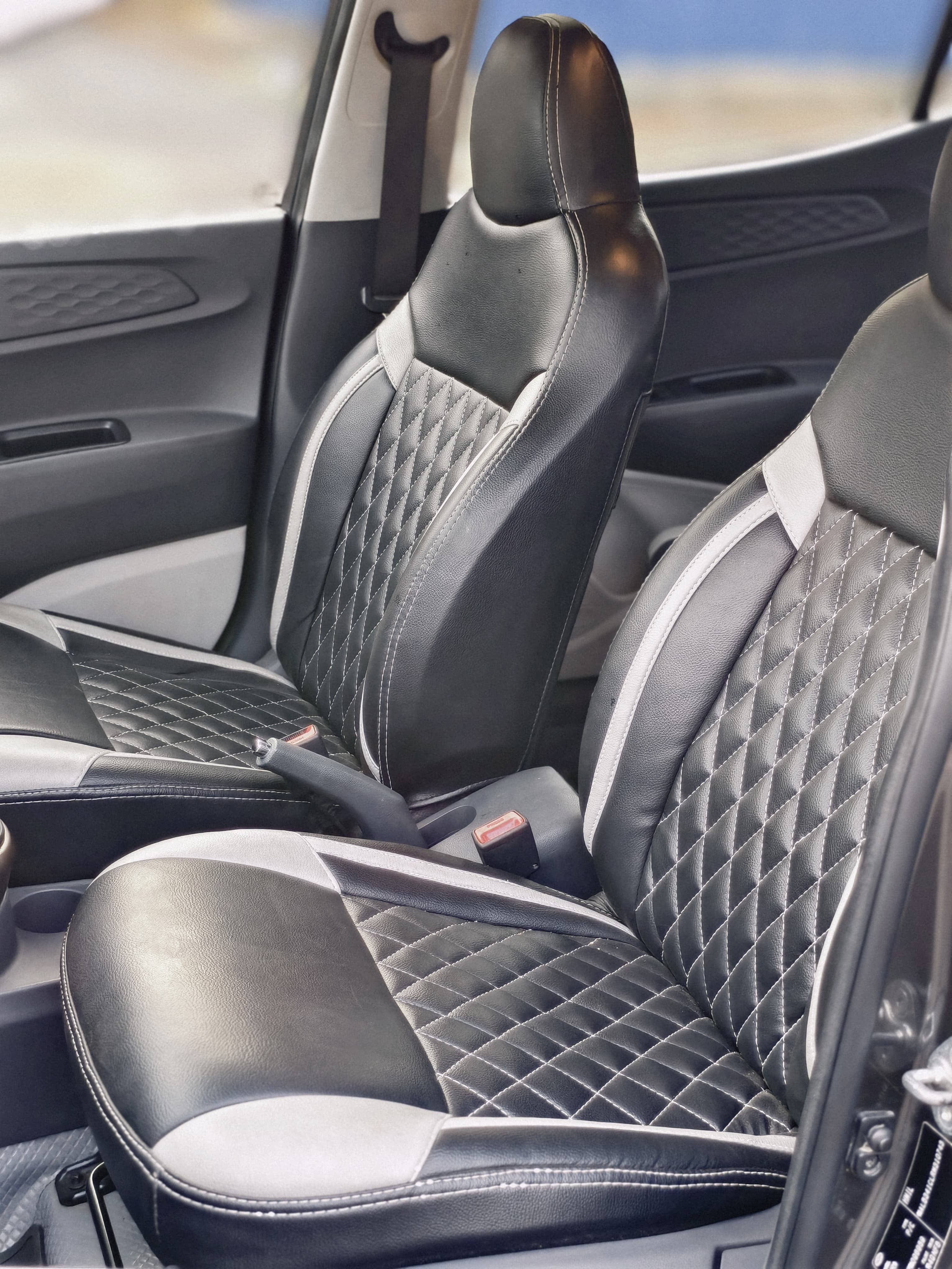 Hyundai Aura - Image 12