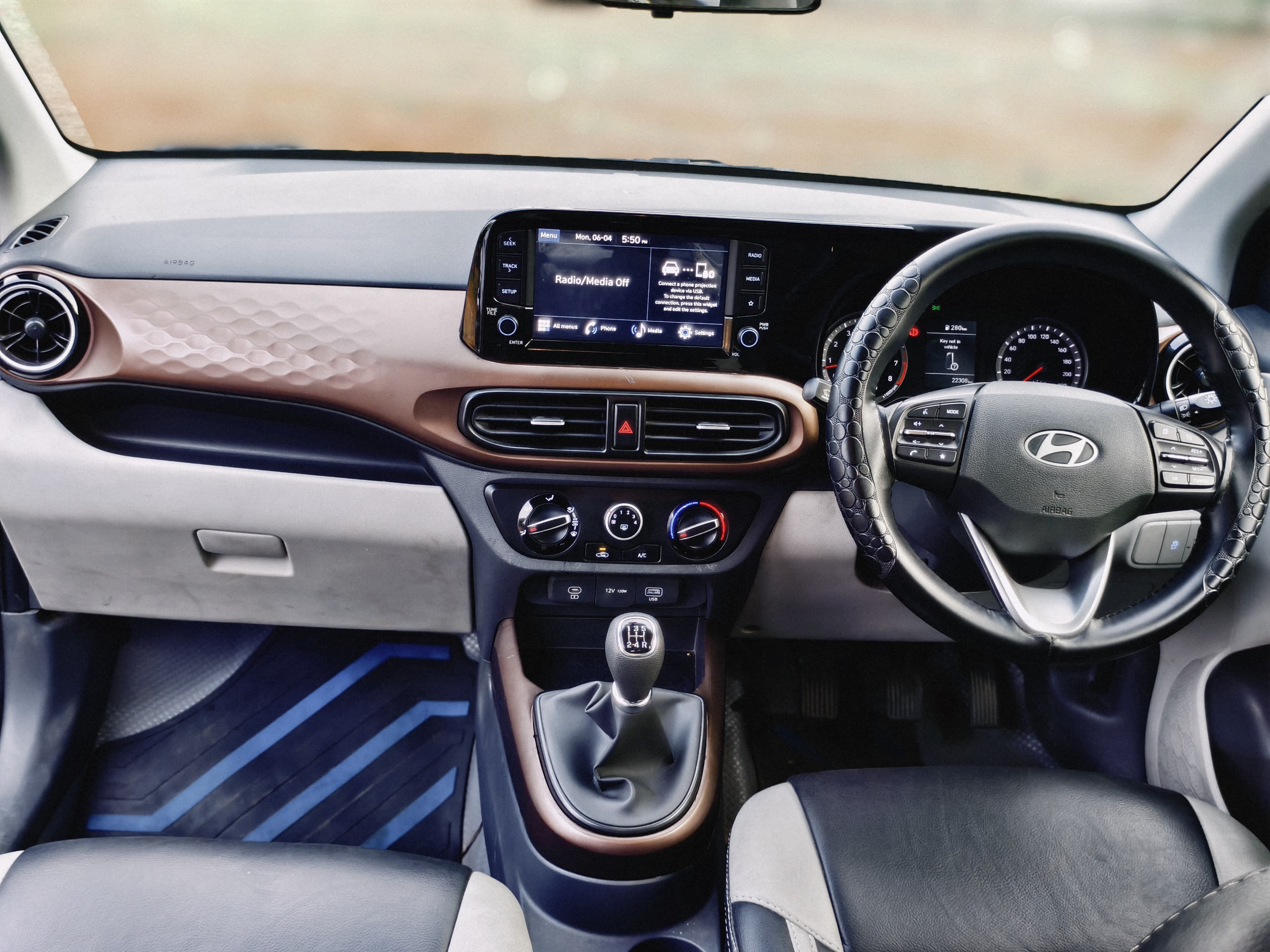 Hyundai Aura - Image 13