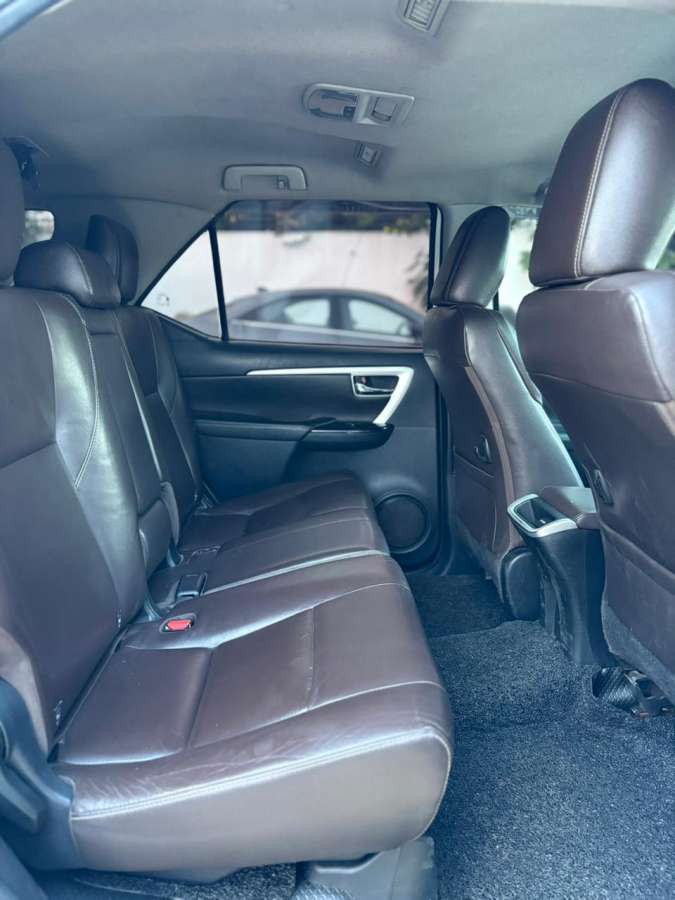 Toyota Fortuner - Image 4
