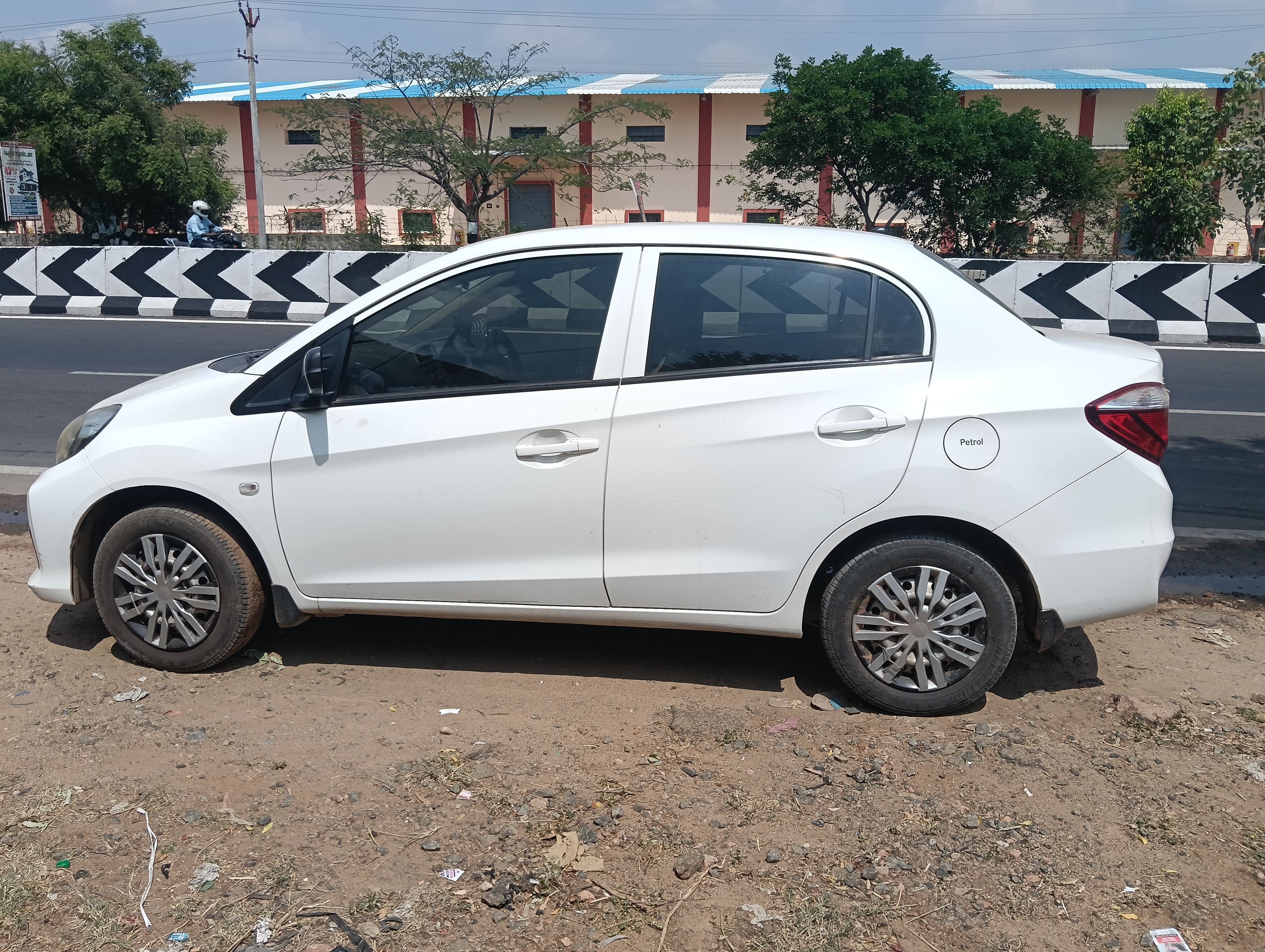 Honda Amaze - Image 2