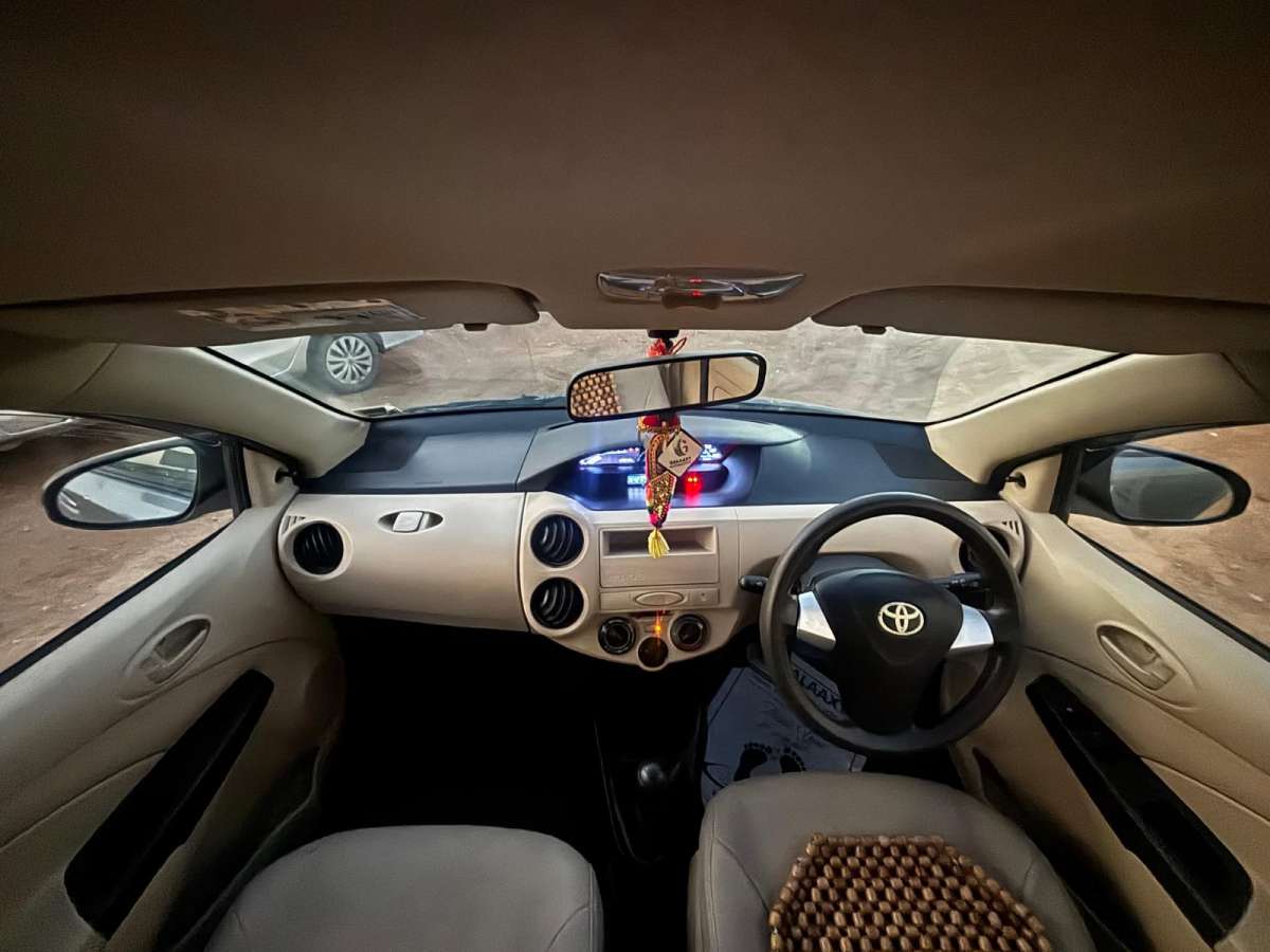 Toyota Etios Liva