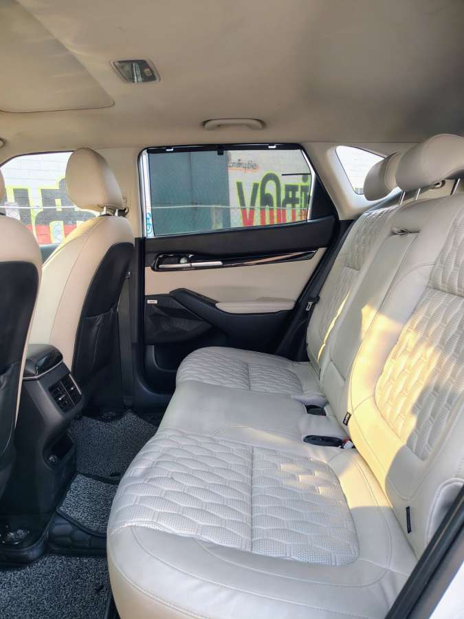 Kia Seltos - Image 8