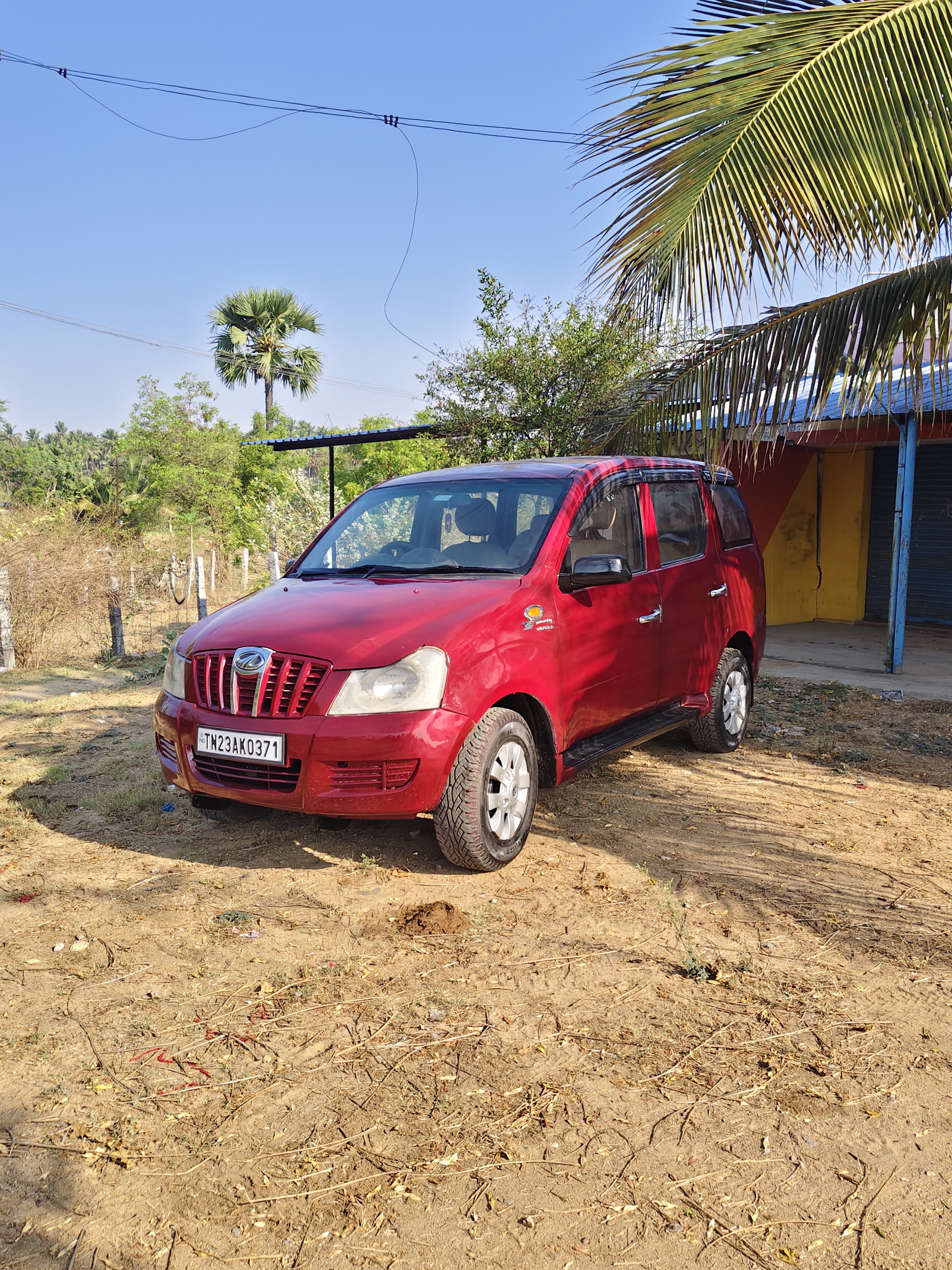 Mahindra Xylo - Image 4