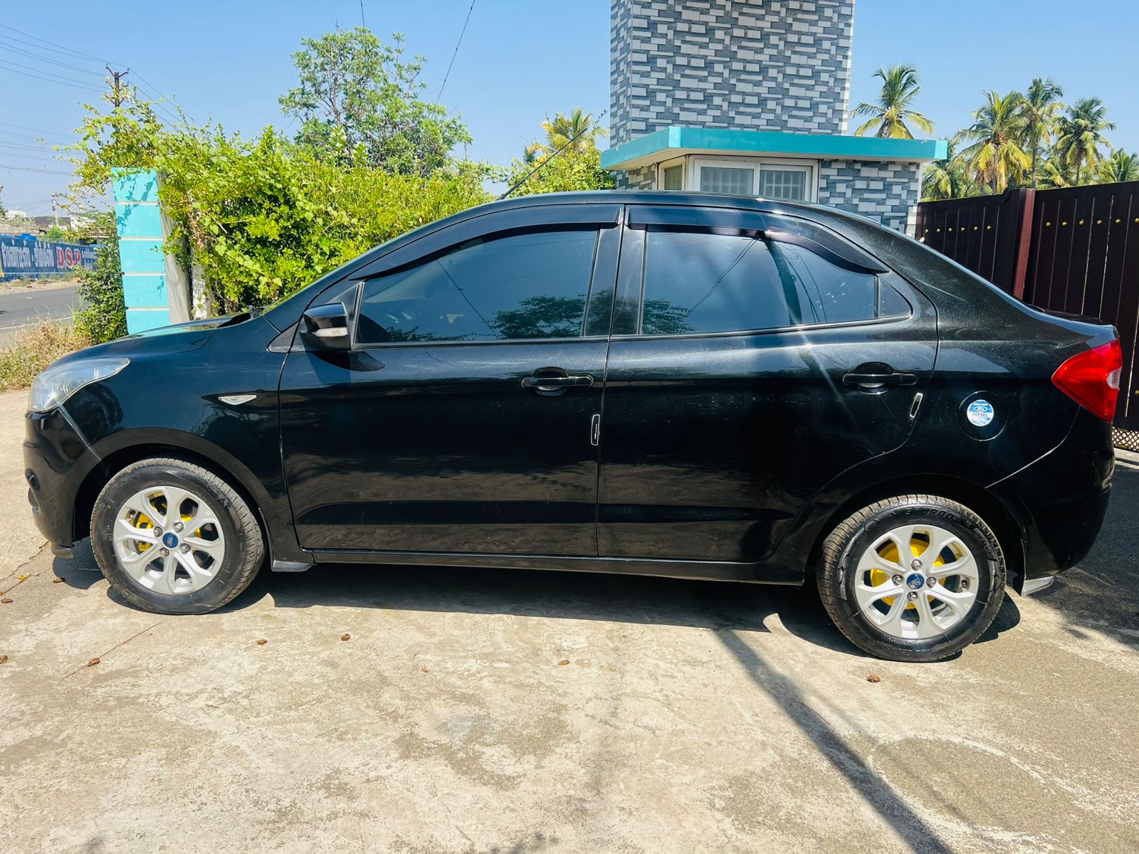 Ford Figo Aspire - Image 2