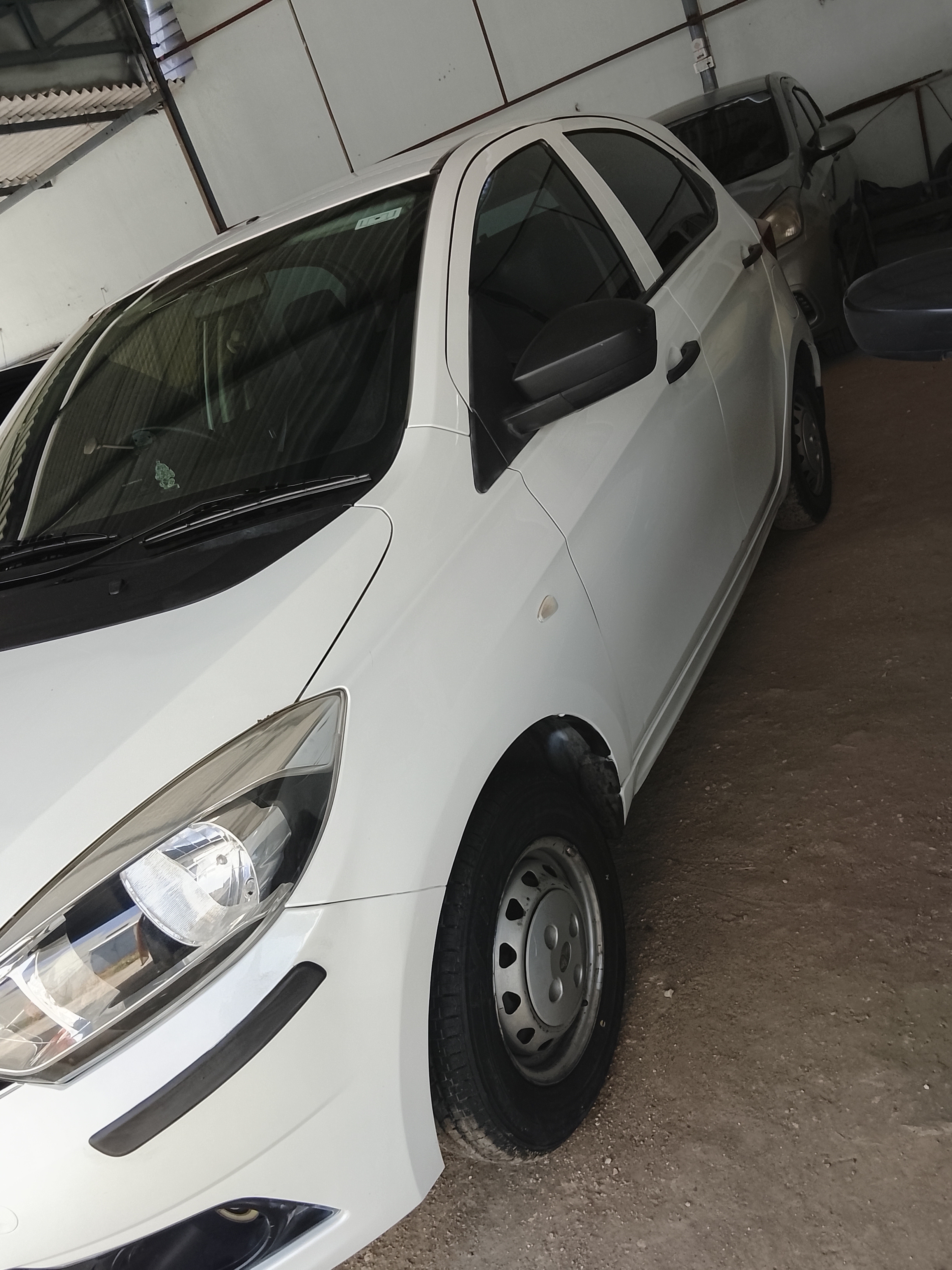 Tata Tiago - Image 2