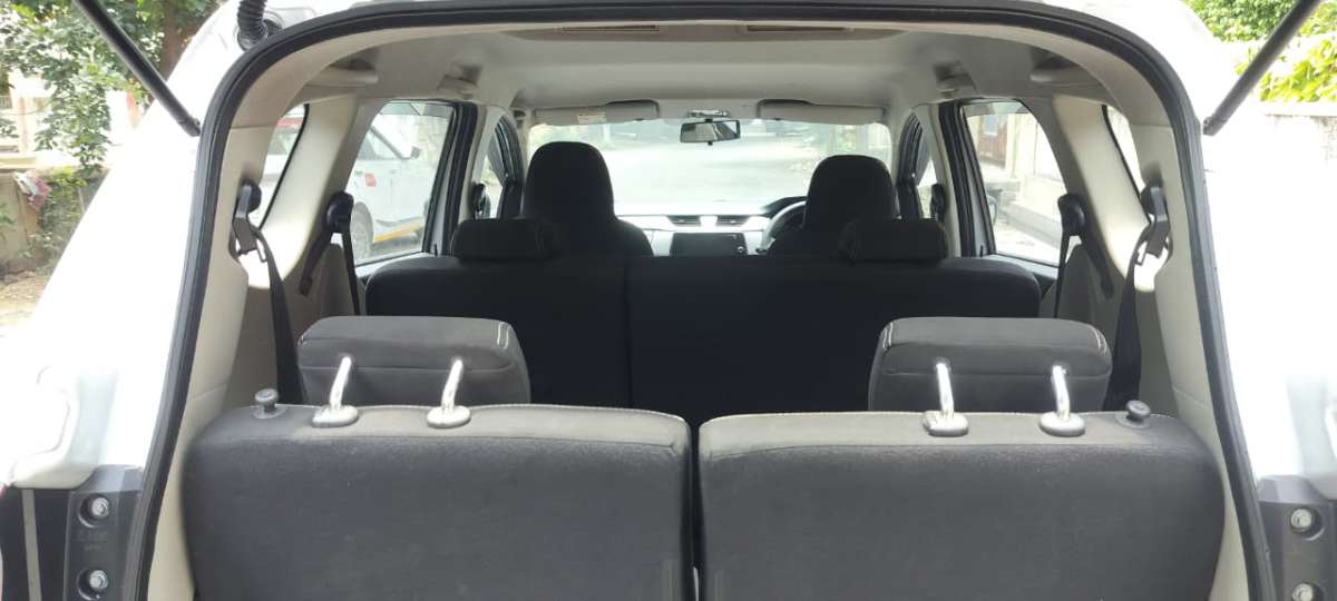 Renault Triber - Image 6