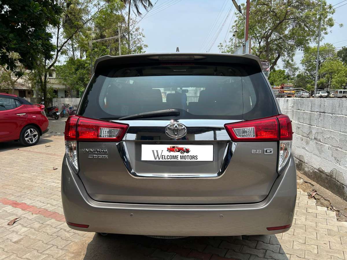 Toyota Innova - Image 6