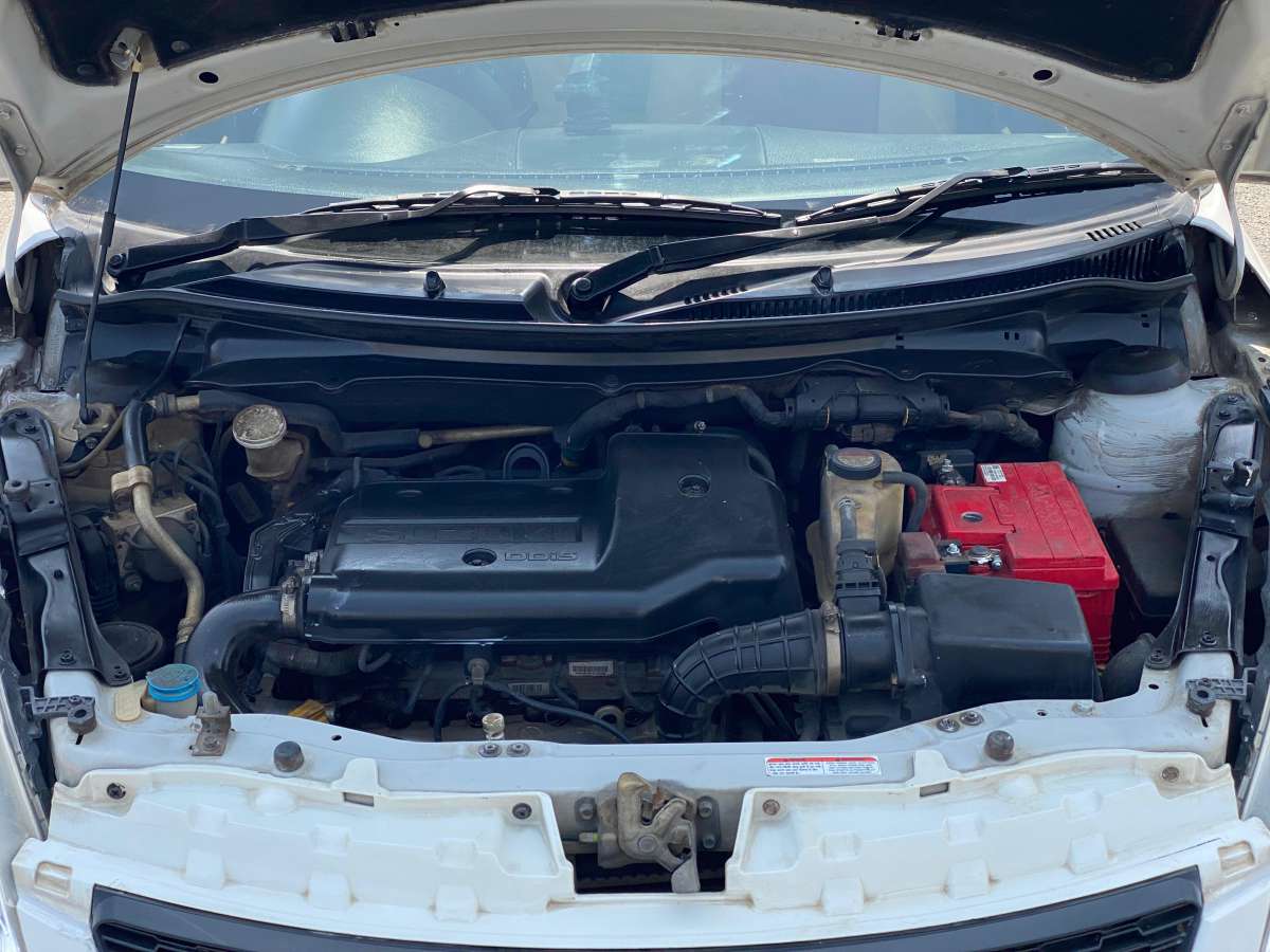 Maruti Suzuki Swift - Image 9