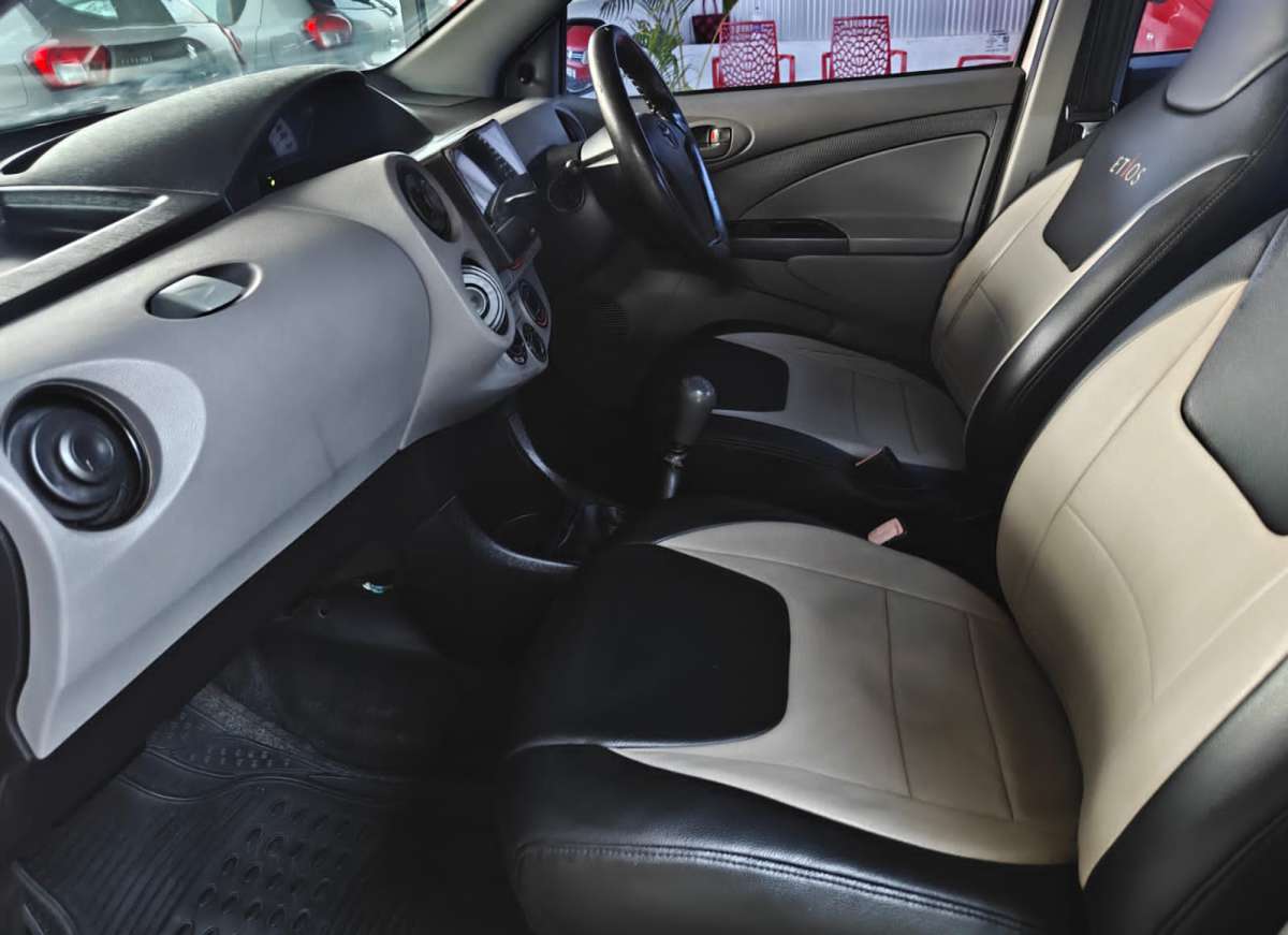 Toyota Etios - Image 2