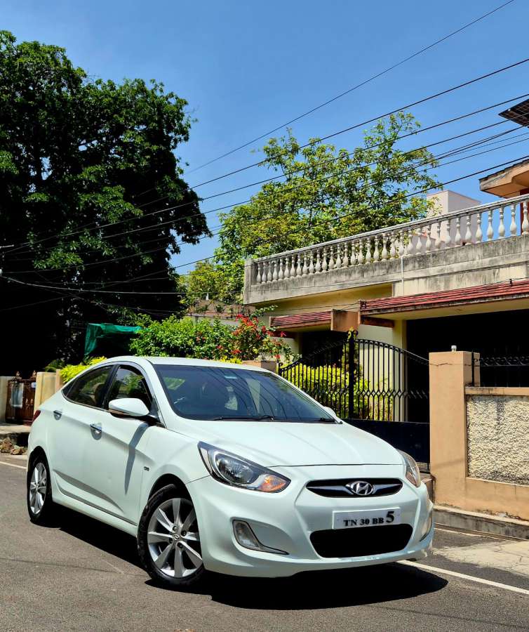 Hyundai Verna - Image 2