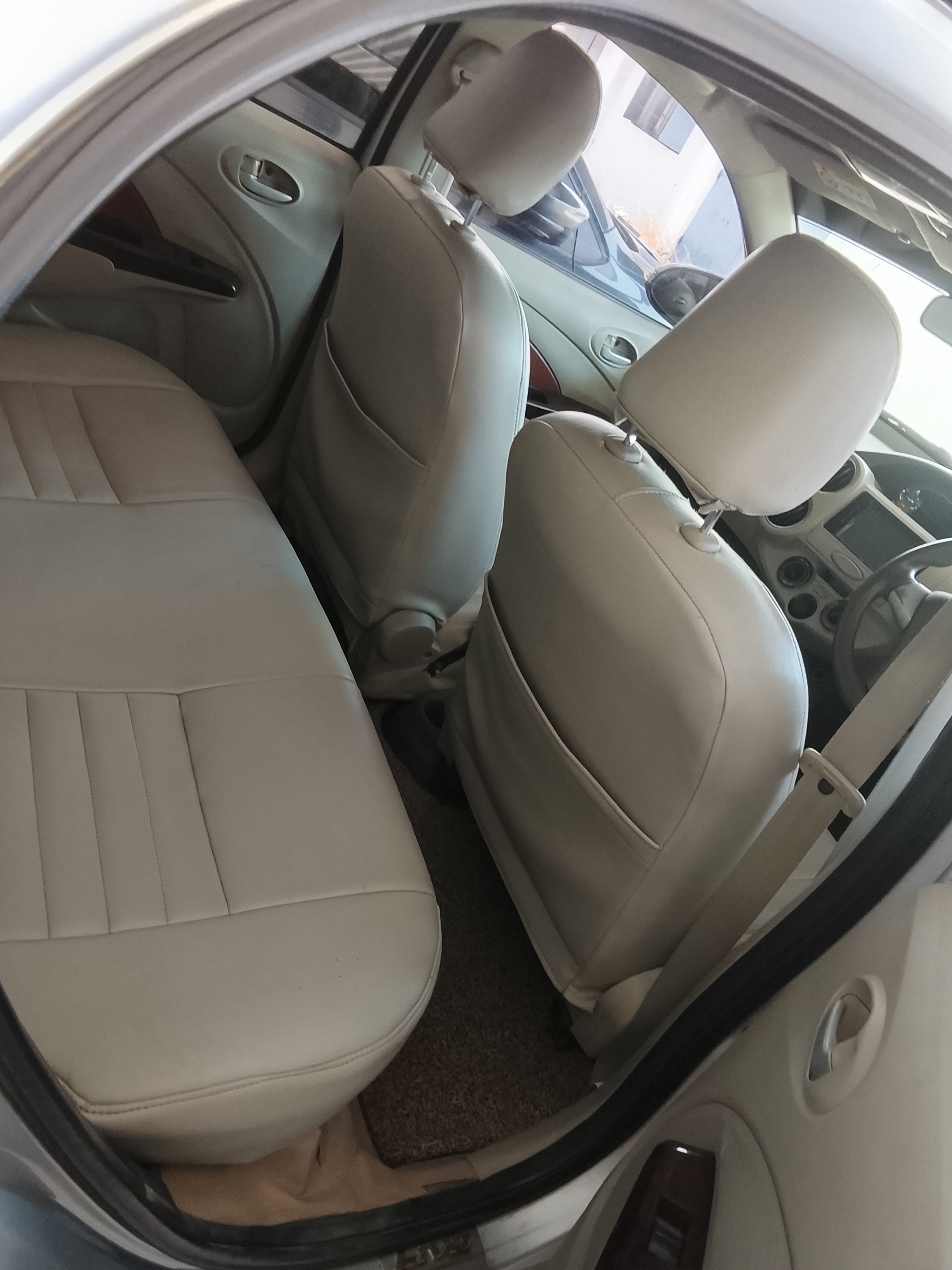 Toyota Etios Liva - Image 6