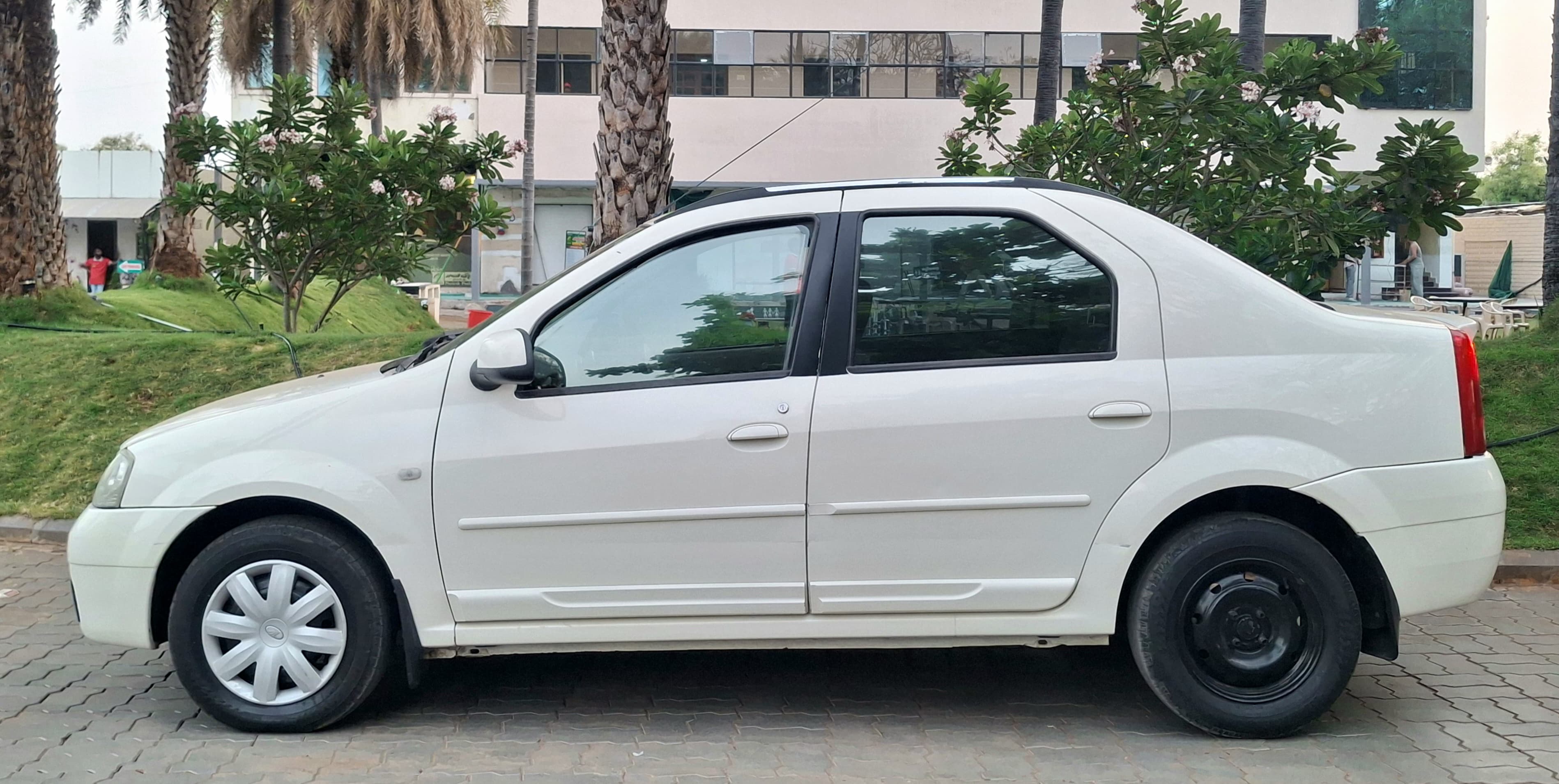 Mahindra Verito - Image 4