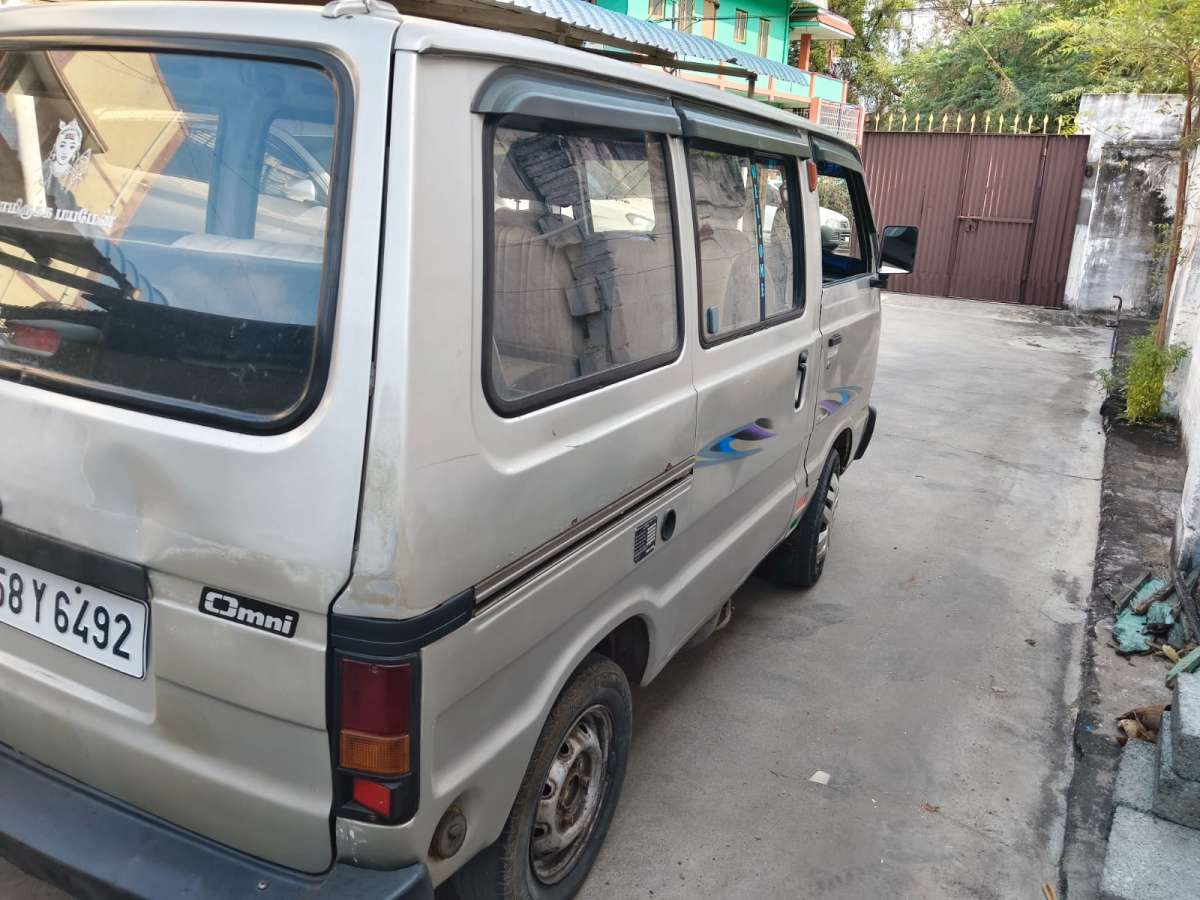 Maruti Suzuki Omni - Image 7