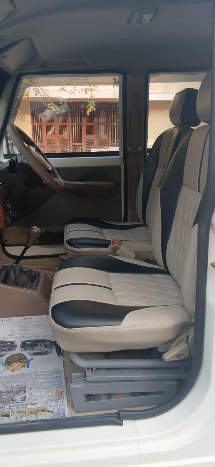 Mahindra Bolero - Image 10