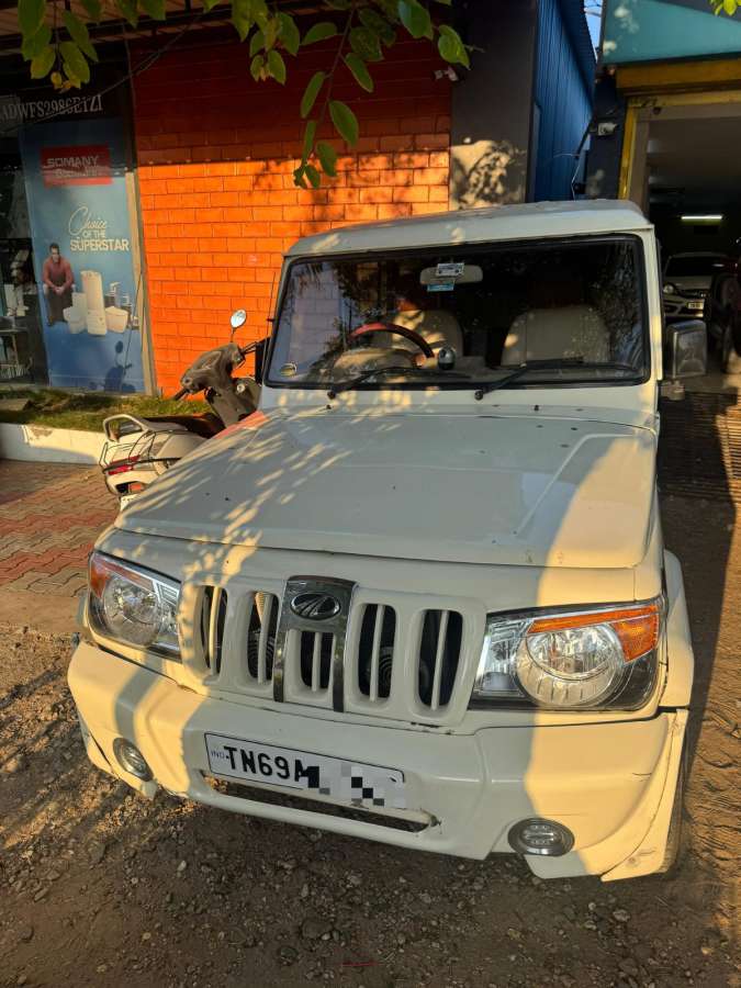Mahindra Bolero SLX