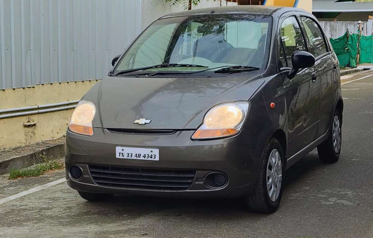 Chevrolet Spark - Image 8