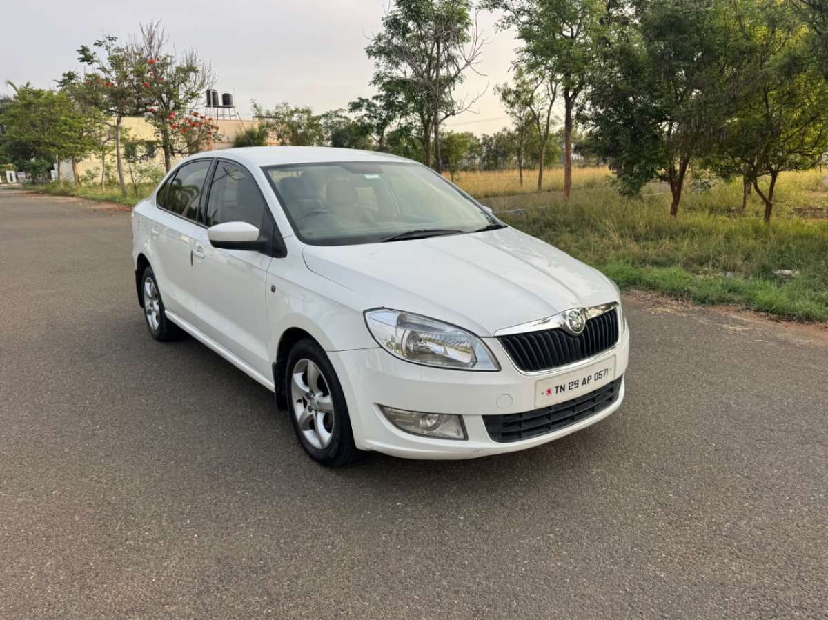 Skoda Rapid - Image 2