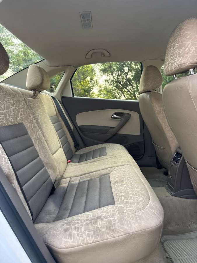 Skoda Rapid - Image 7