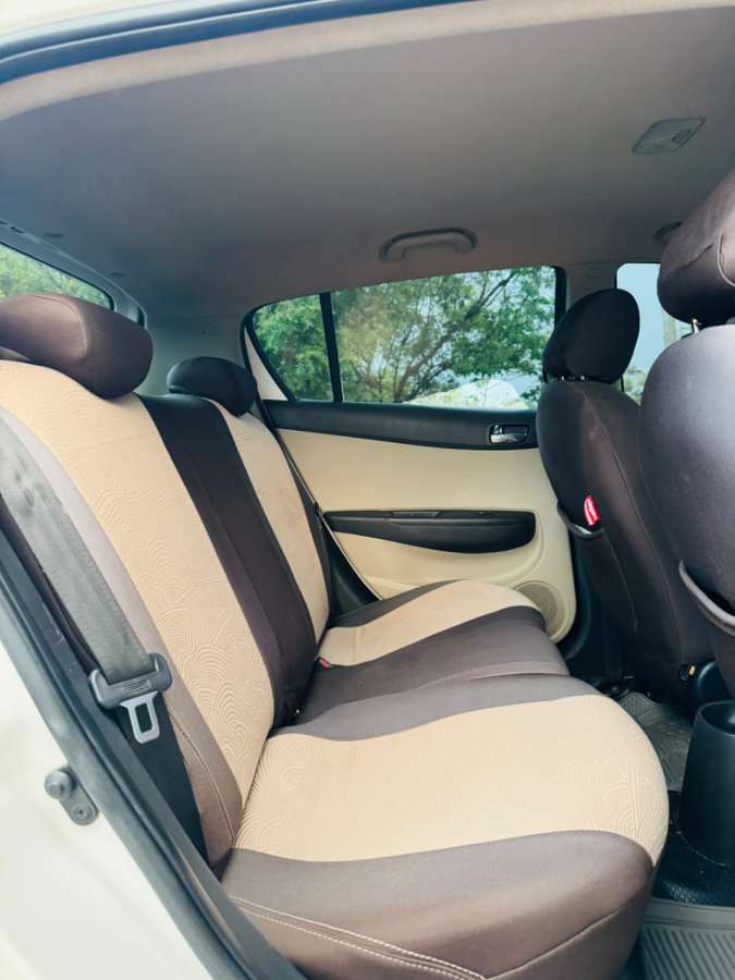 Hyundai i20 - Image 6