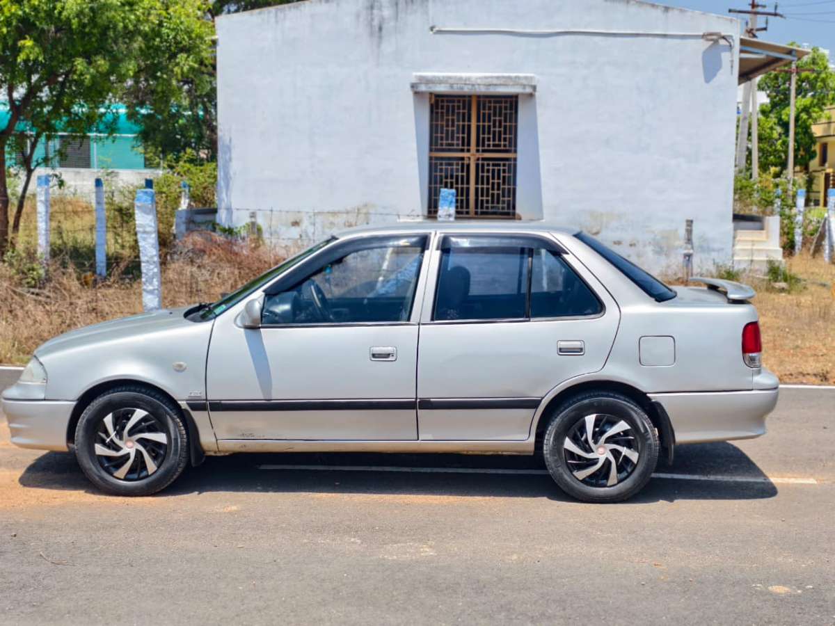 Maruti Suzuki Esteem - Image 8