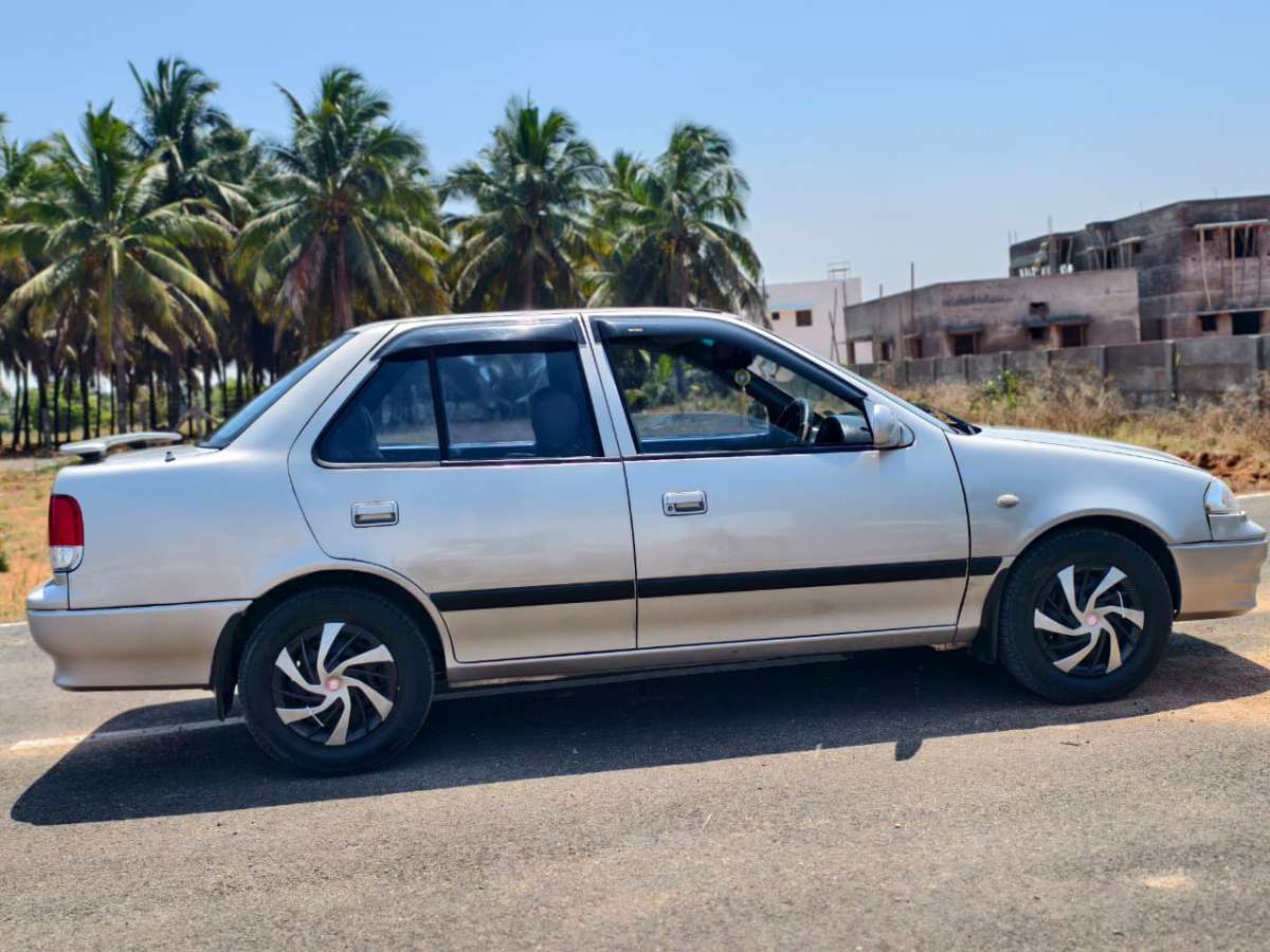 Maruti Suzuki Esteem - Image 10