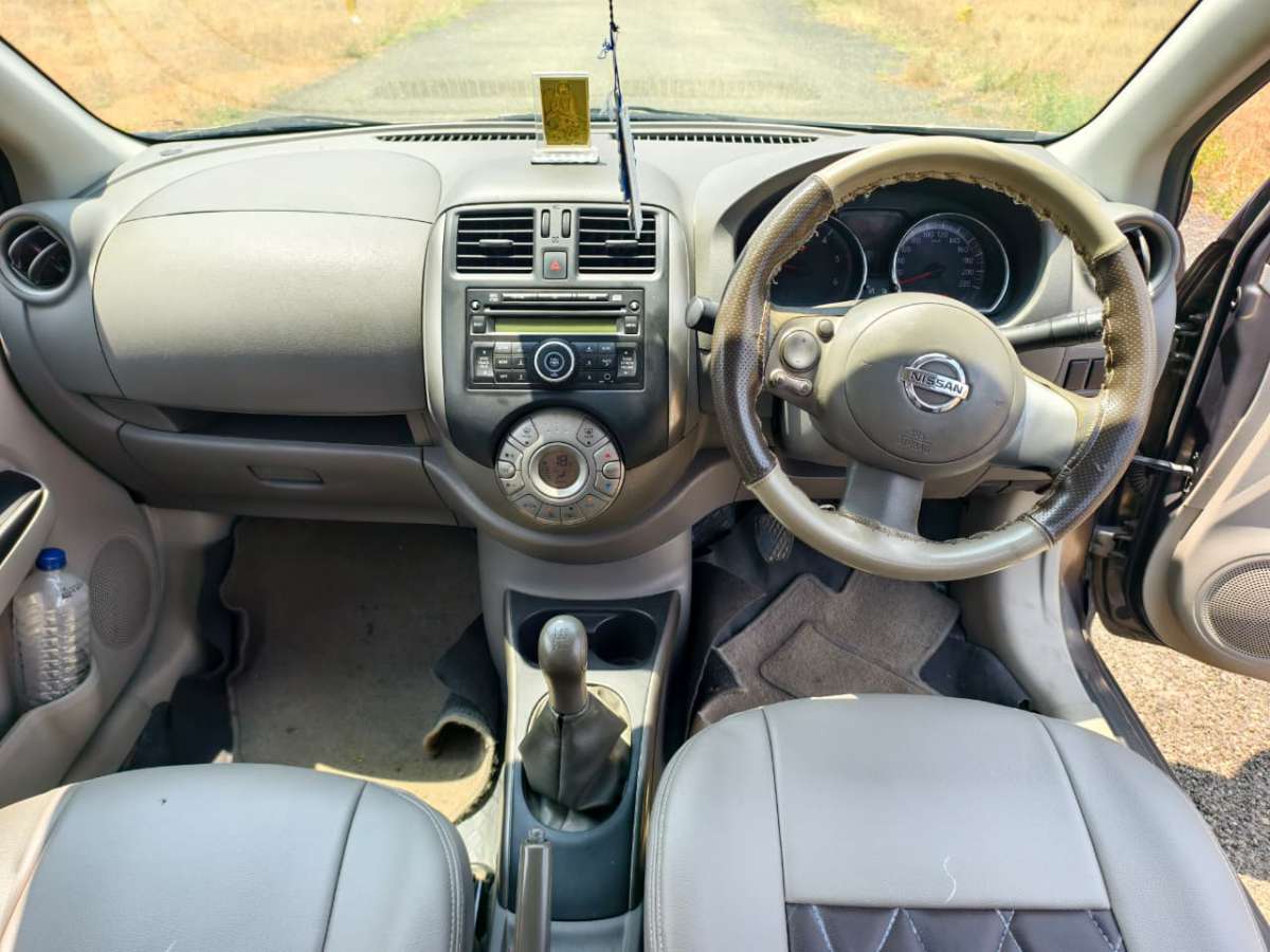 Nissan Sunny - Image 13