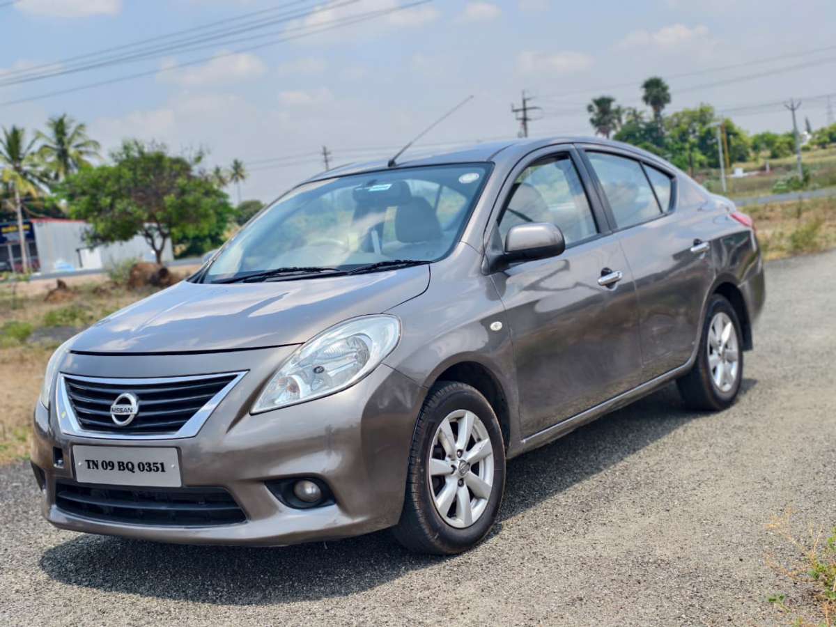 Nissan Sunny - Image 4