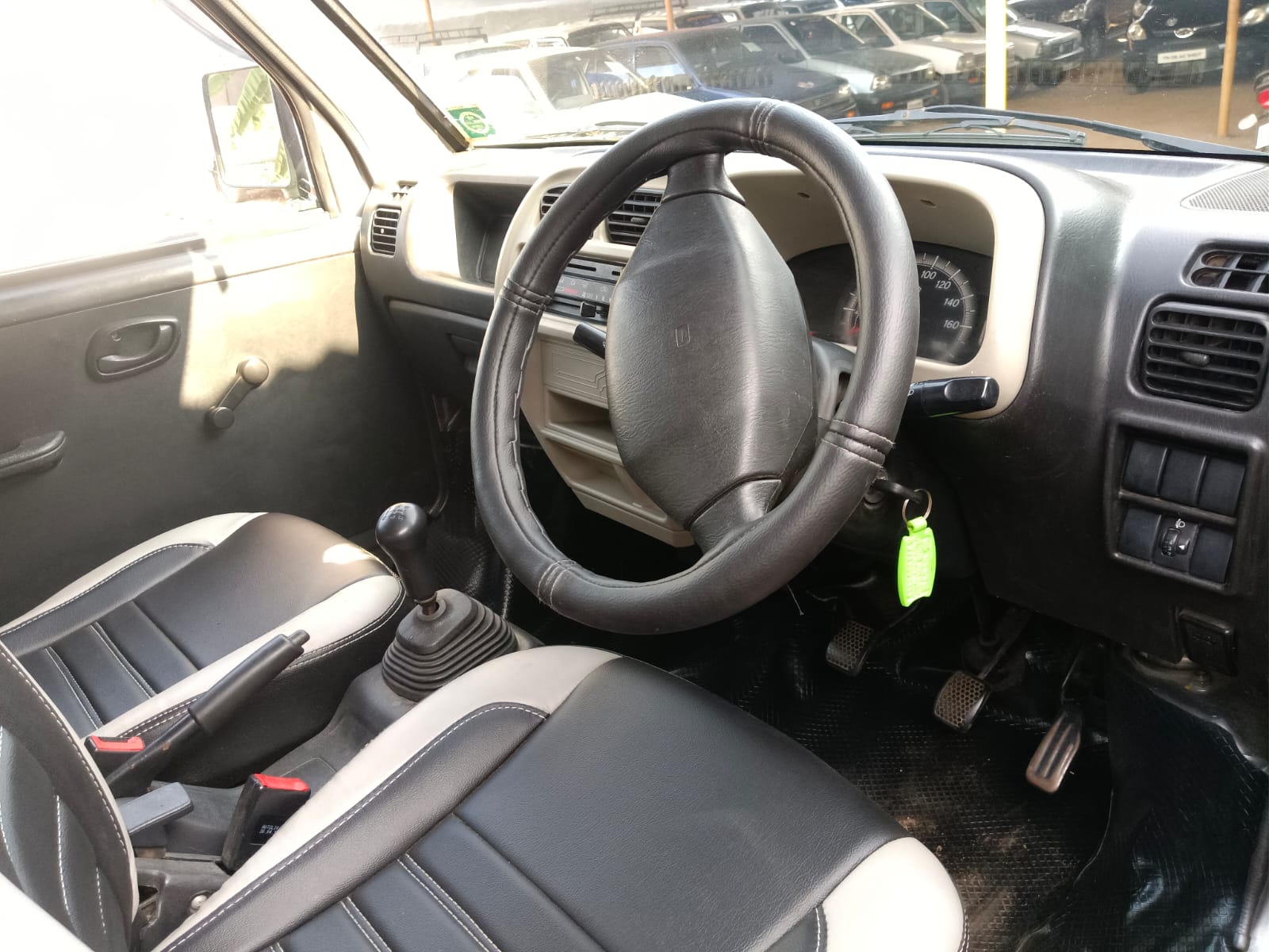 Maruti Suzuki Eeco - Image 6