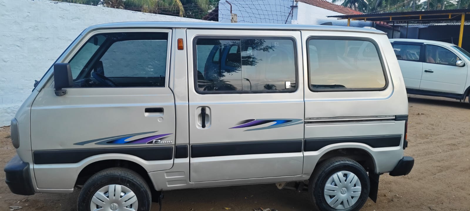 Maruti Suzuki Omni - Image 3