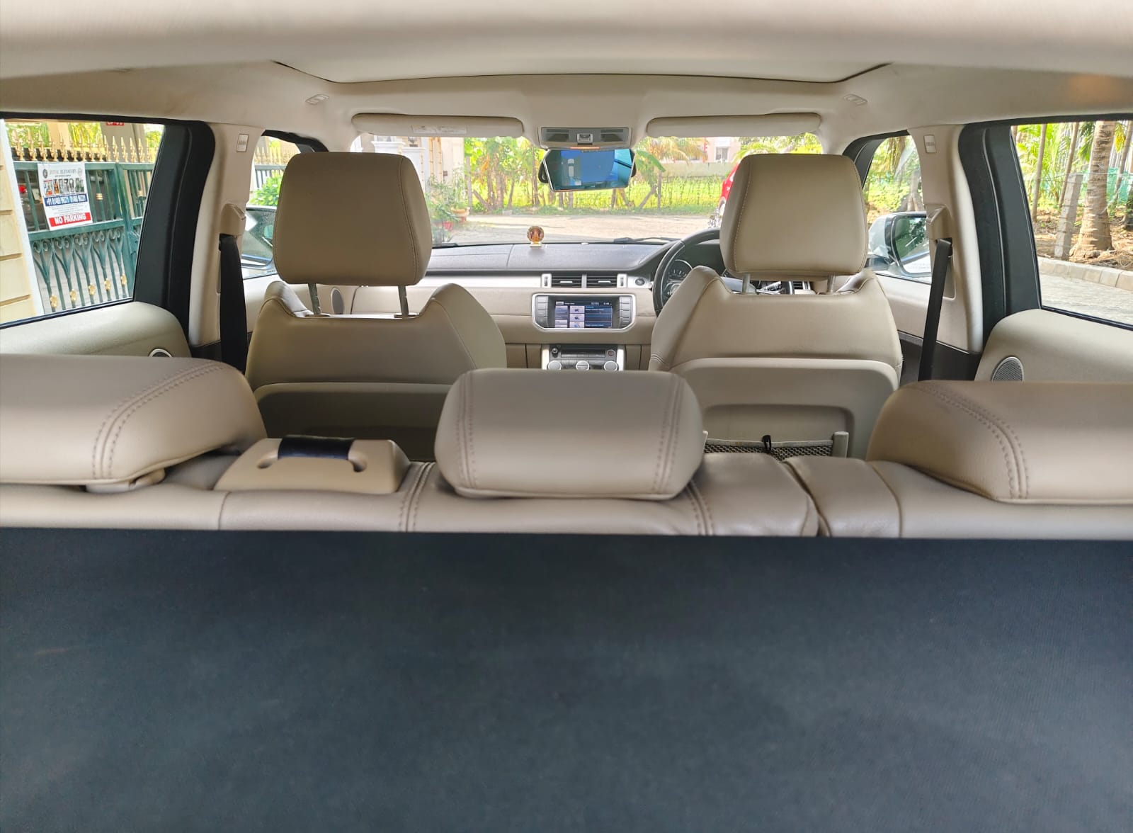 Land Rover Range Rover - Image 8